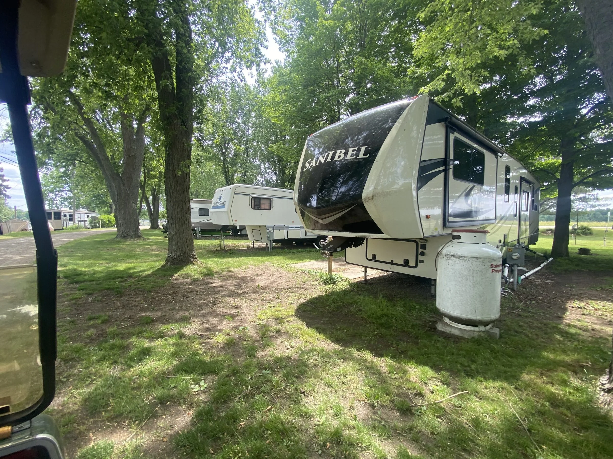 Camping sites at Pine Island Kinderhook.jpg