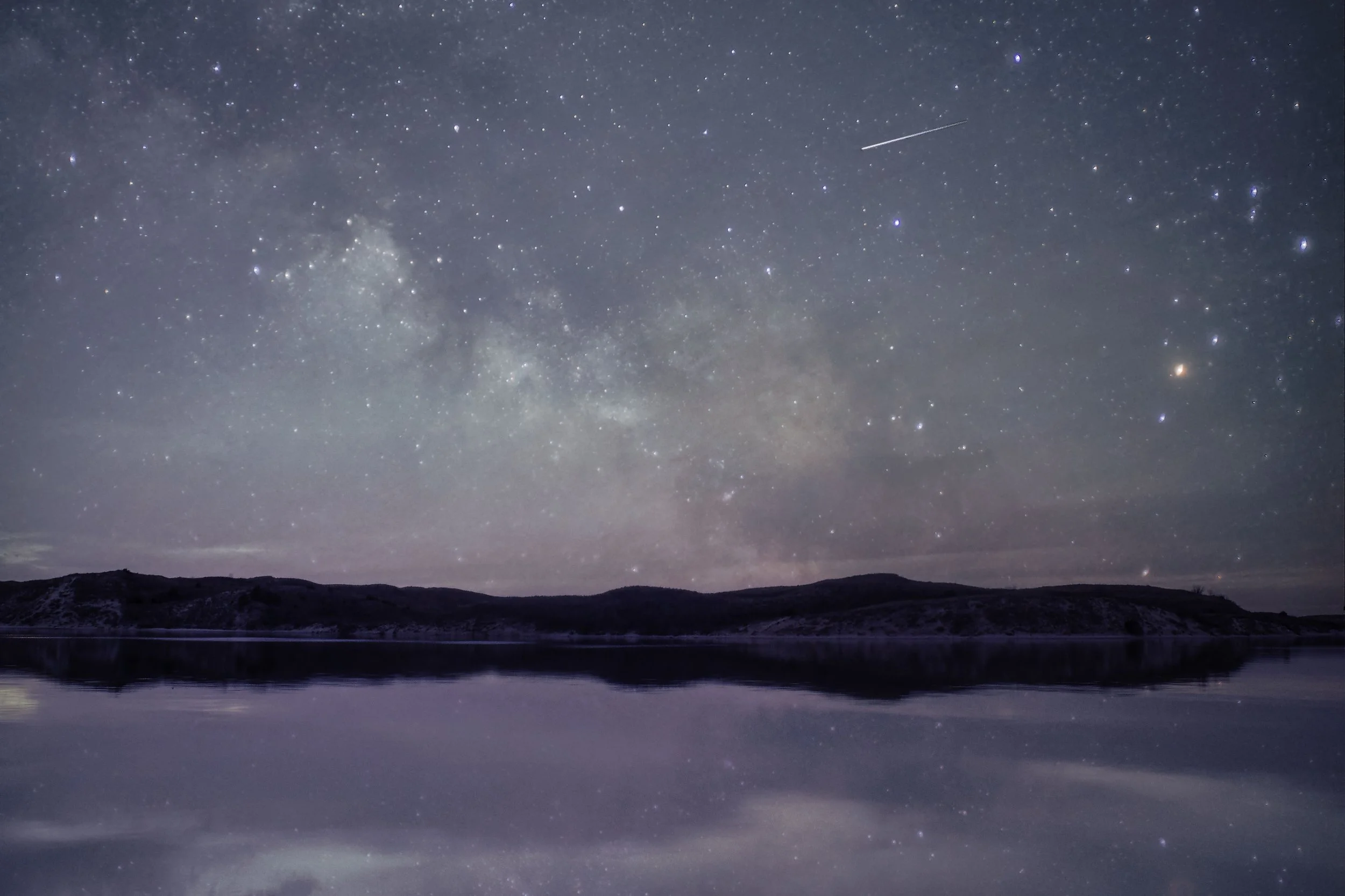 Shooting Star over Merritt Reservoir 