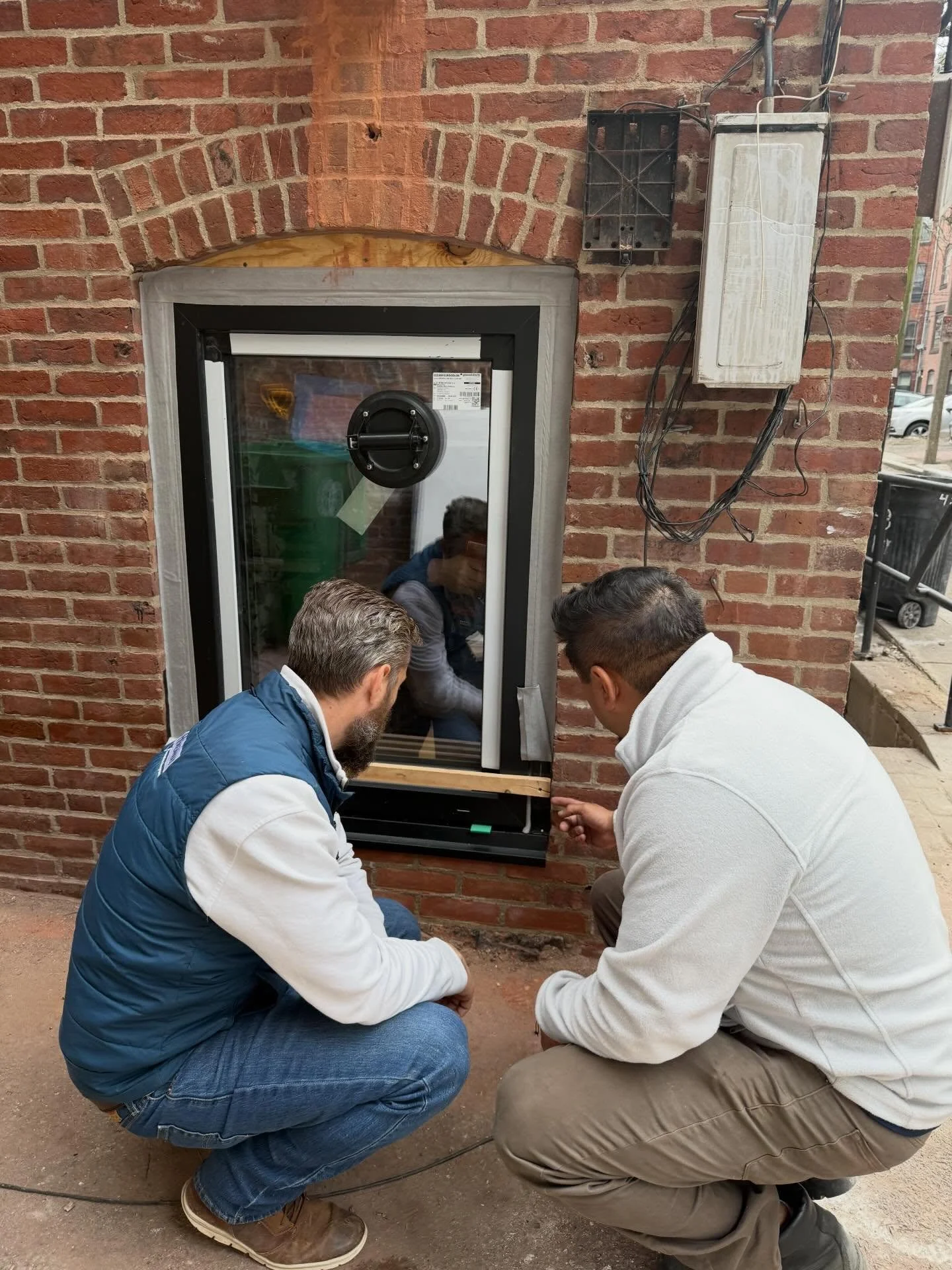 Brick doesn&rsquo;t forgive shortcuts. Every cut, anchor, and seal has to be exact&mdash;especially in a Fenway install. 🧱🪟 From measuring against uneven masonry to flashing for Boston&rsquo;s unpredictable weather, it&rsquo;s all about precision b