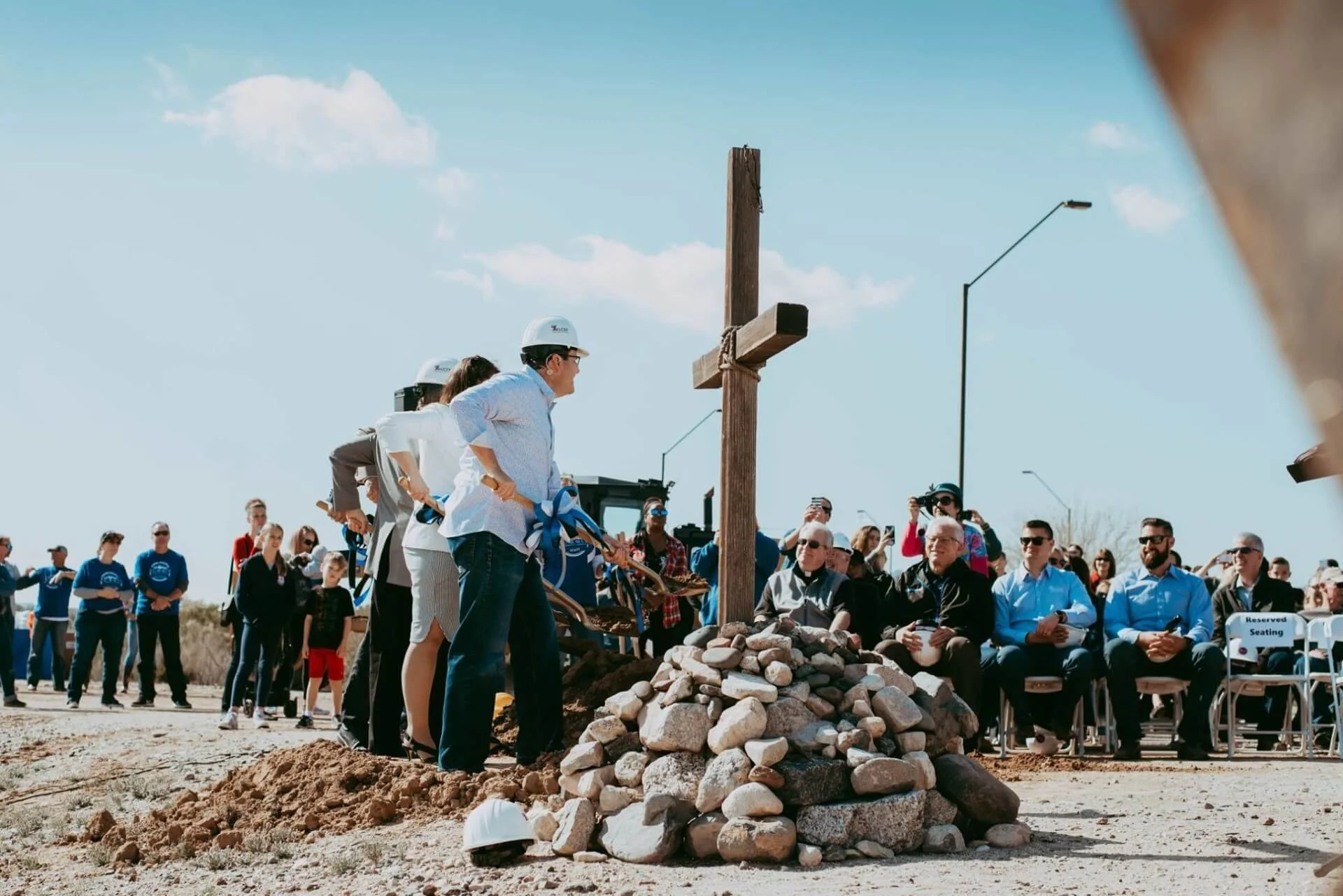 Summit Community Church: Be Strong and Courageous!