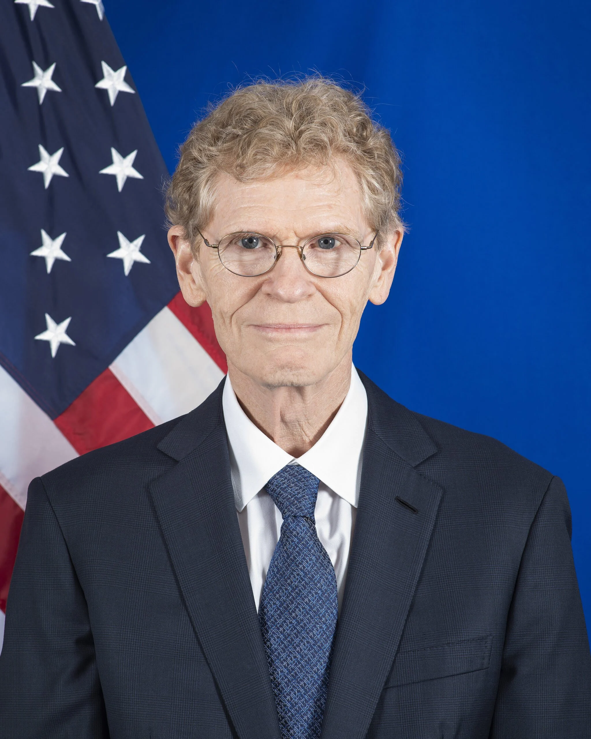Dr. Cary Fowler