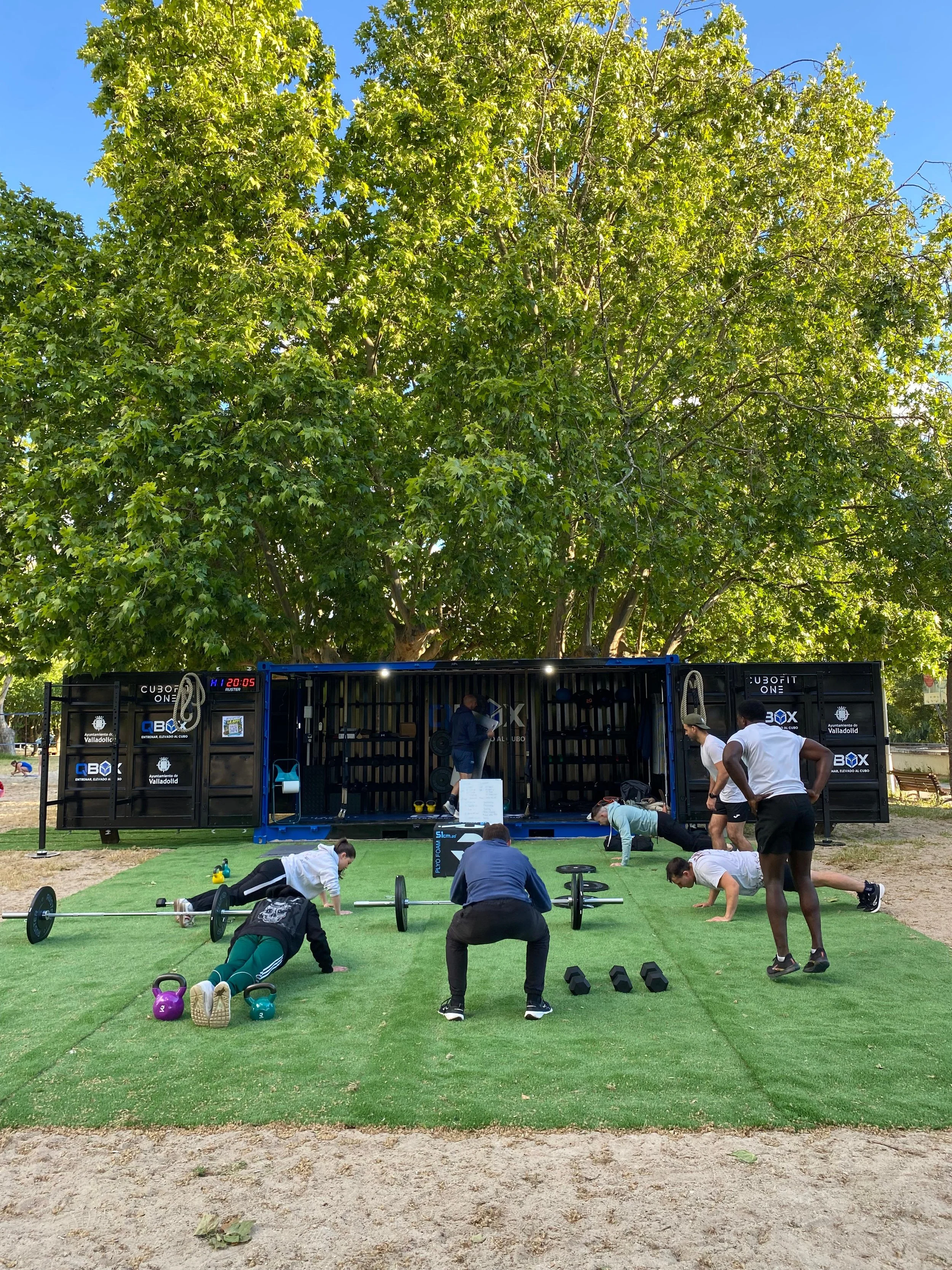qbox, Sal de las 4 paredes y entrena en la naturaleza