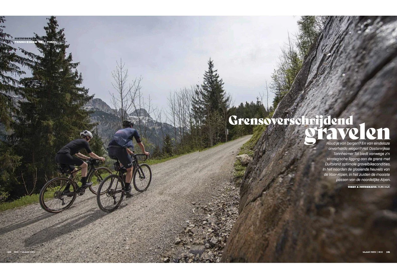 Gravelbikers in the mountains