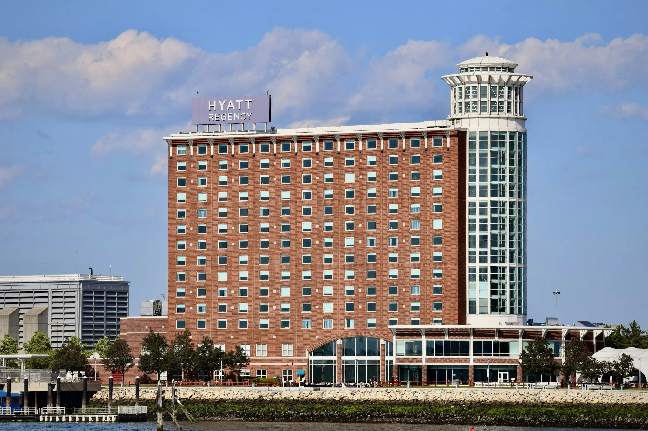 Hyatt Dumps American for Delta: What the Surprise Loyalty Shake-Up Means for Your Points
