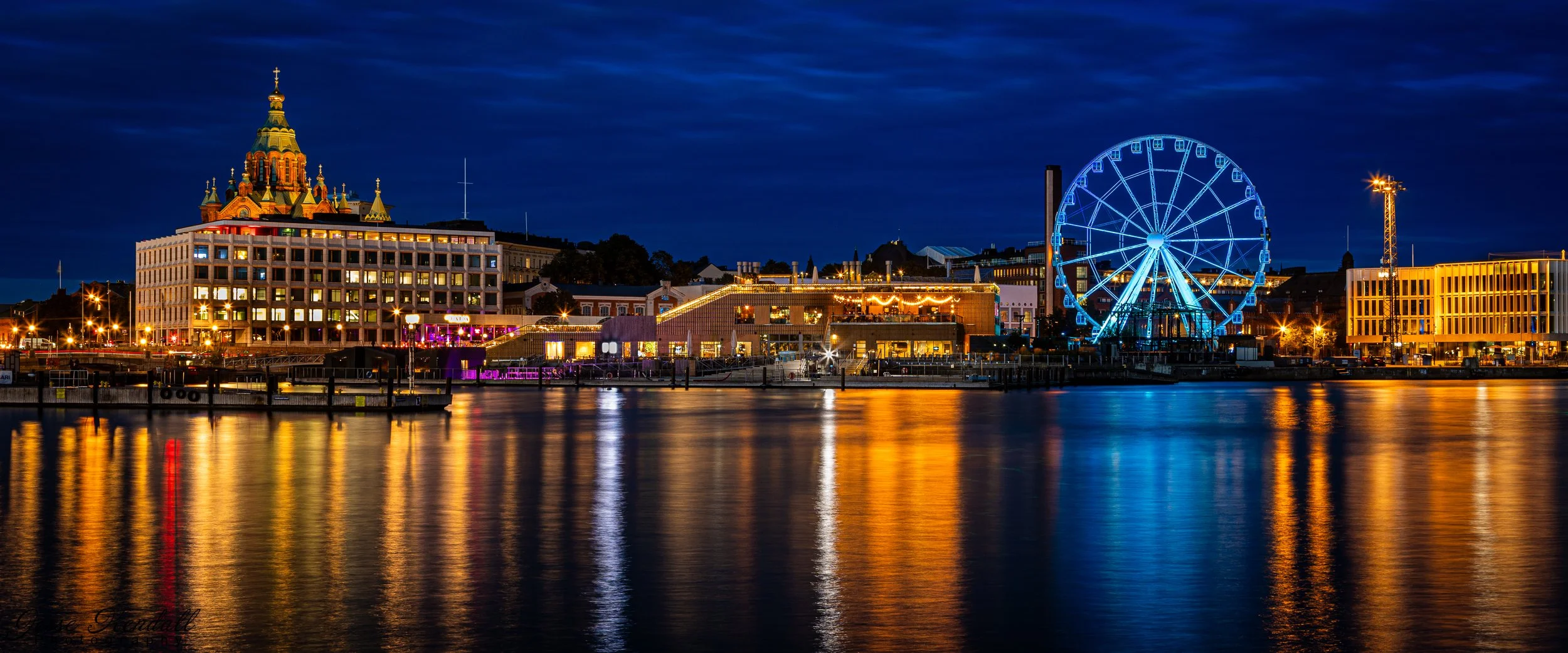 Anamorphic Helsinki Waterfront-9000.jpg