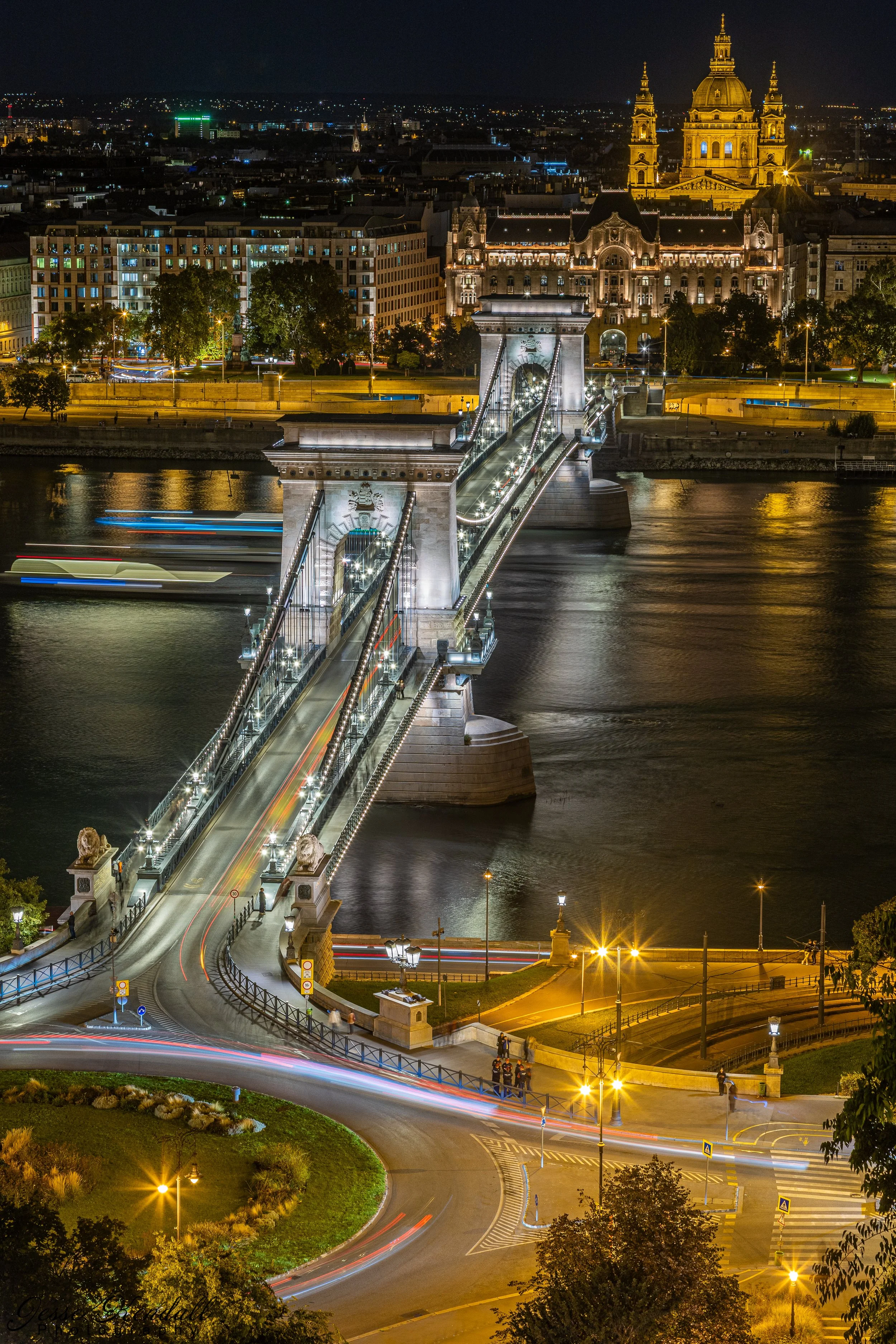 Chainbridge Budapest-9932.jpg