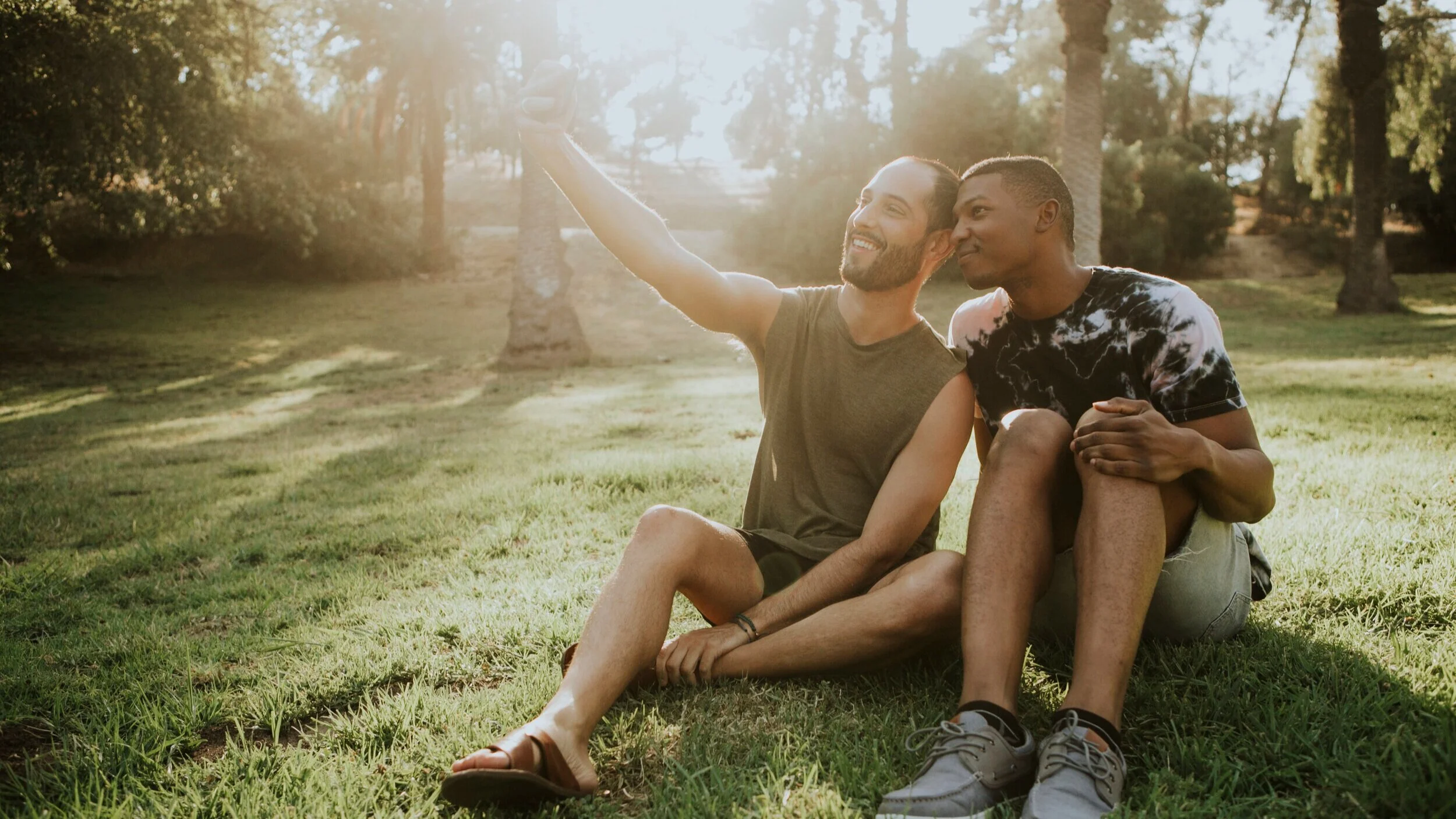gay-couple-taking-a-selfie-in-the-summer-65247EF.jpg