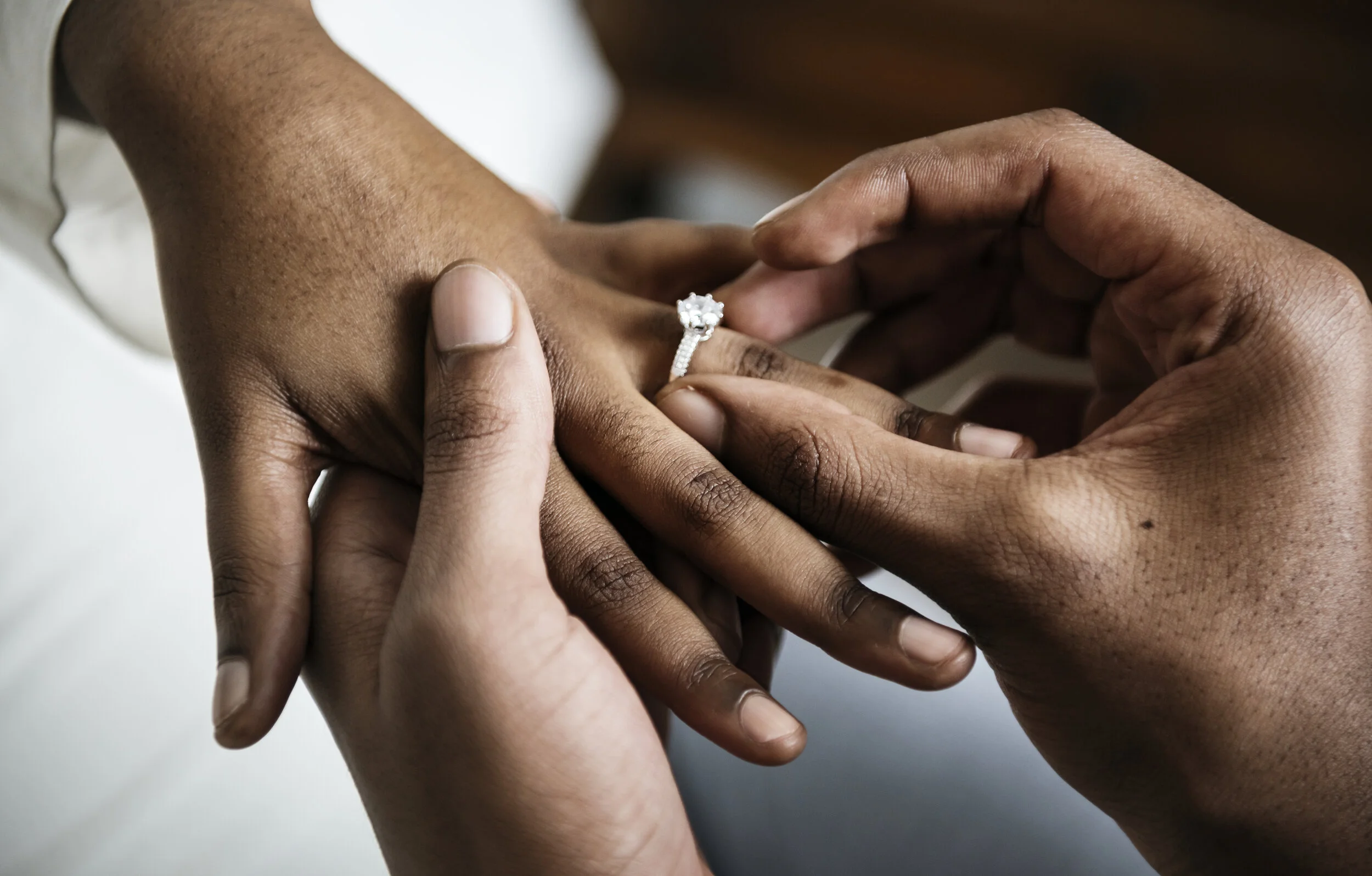 man-proposed-for-marriage-H6VPRTZ.jpg