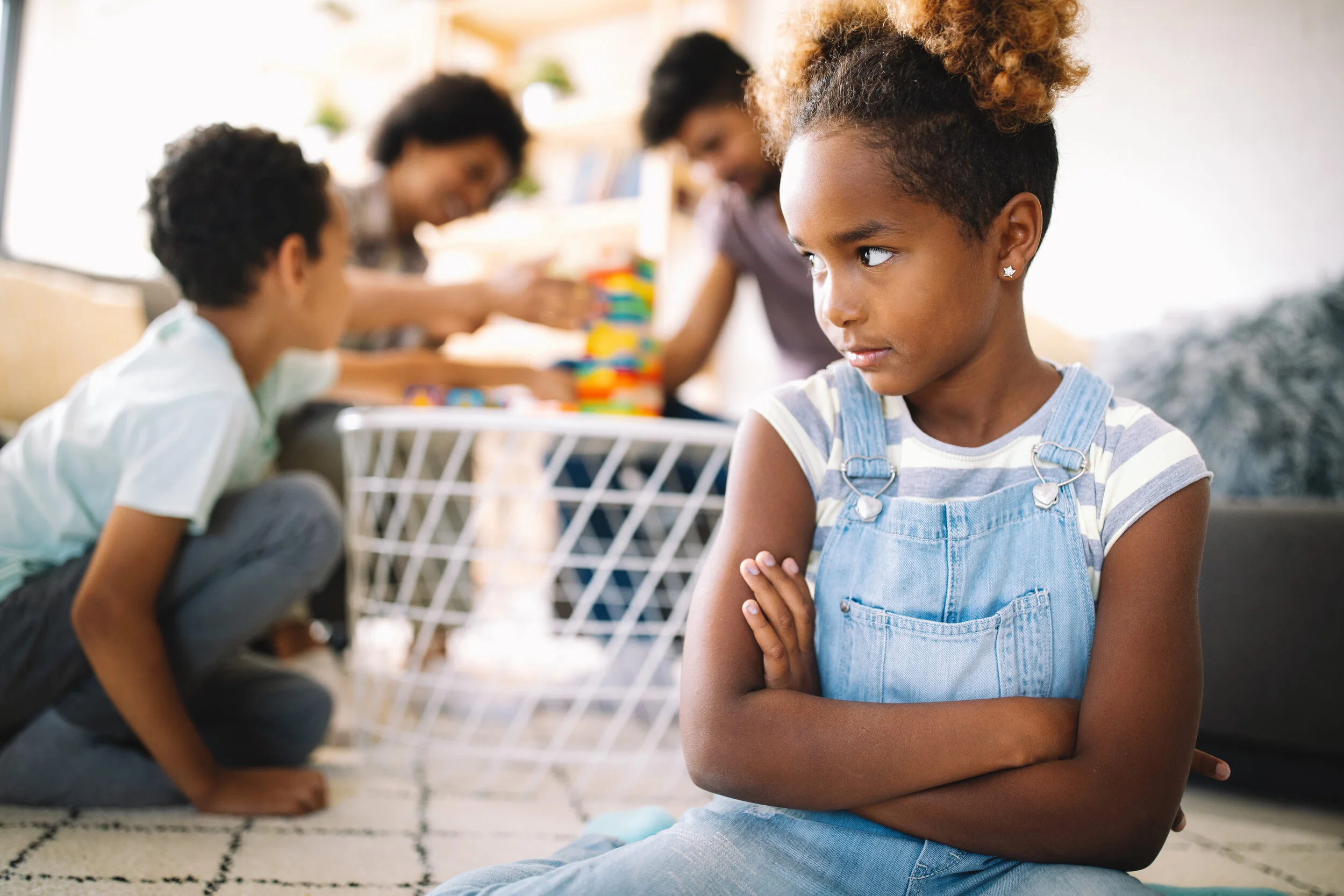 little-rebelious-girl-has-conflict-with-family-fam-VPG3M5N.jpg