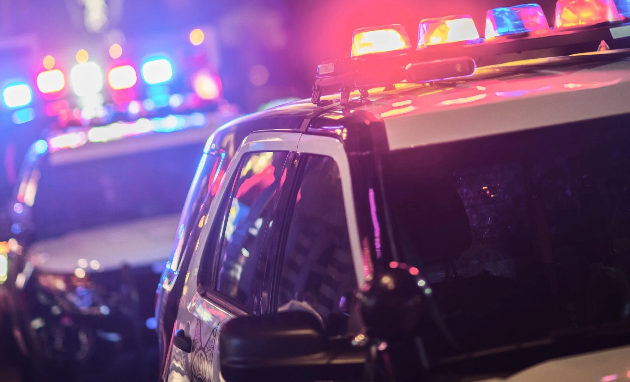 night-time-police-intervention-PEK32NB.jpg