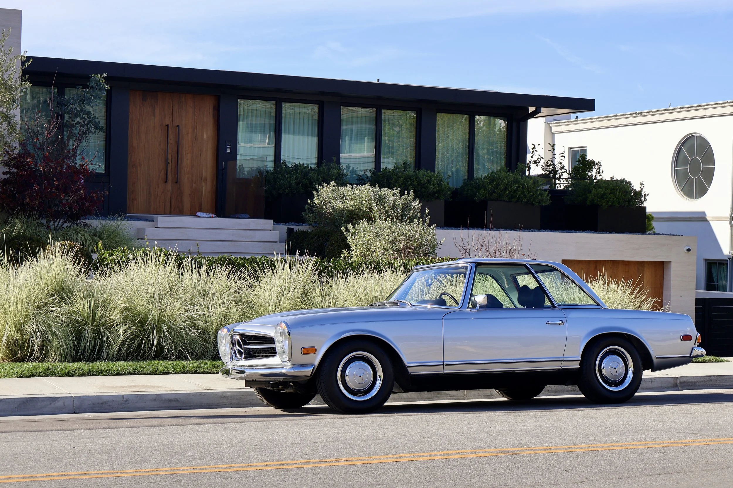 1971 Mercedes Benz 280 SL.jpg
