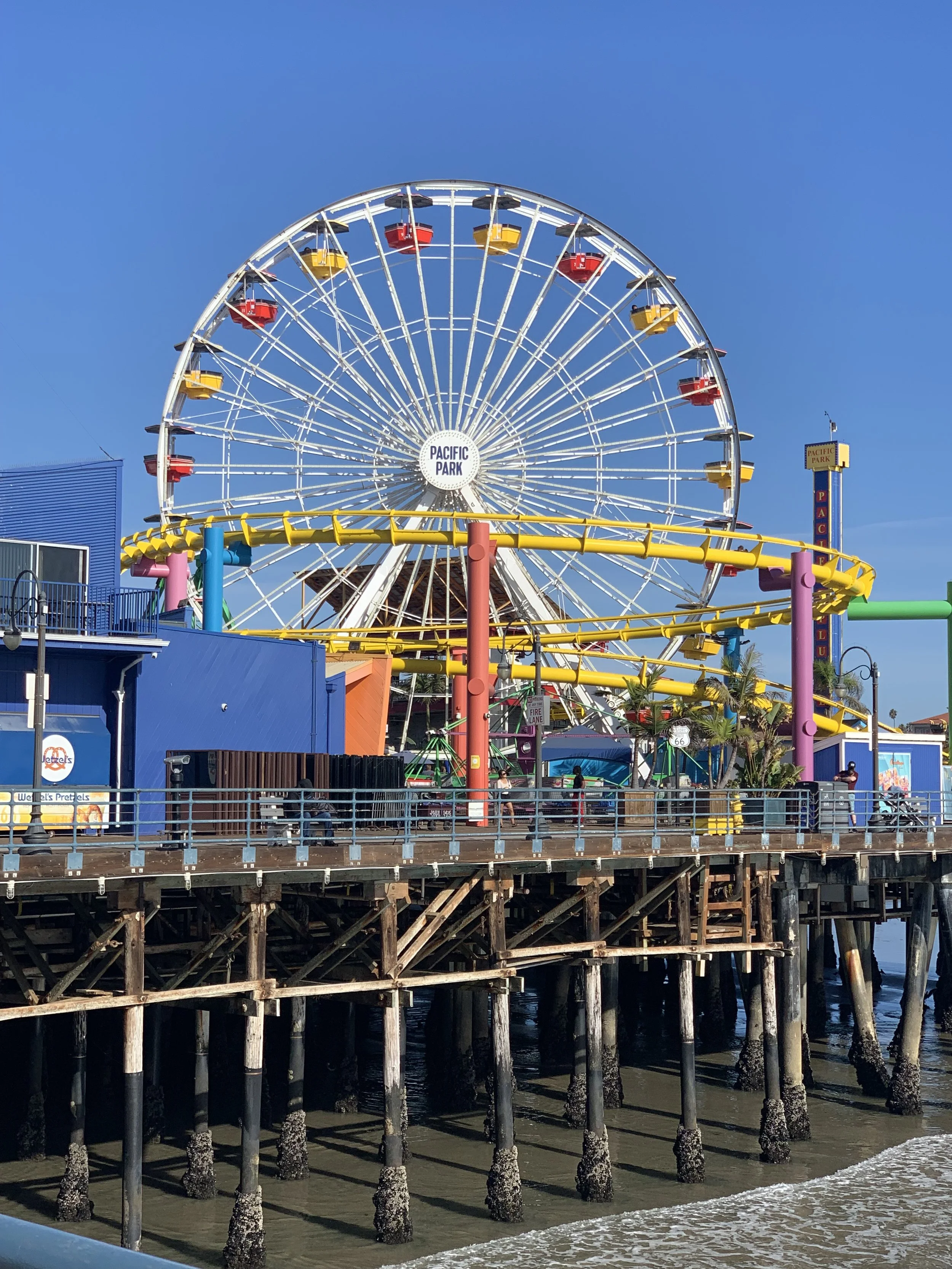 Santa Monica Pier (Santa Monica, CA, October 2021).
