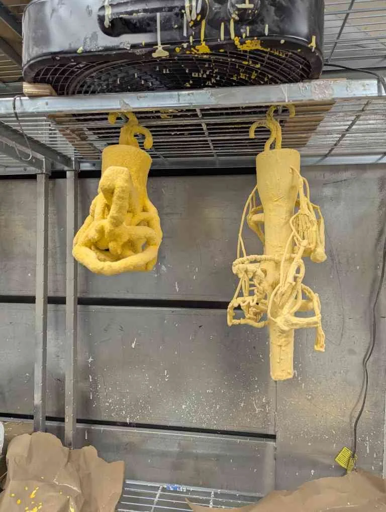 Dozing_legs_sprue_dip_wip.jpg
