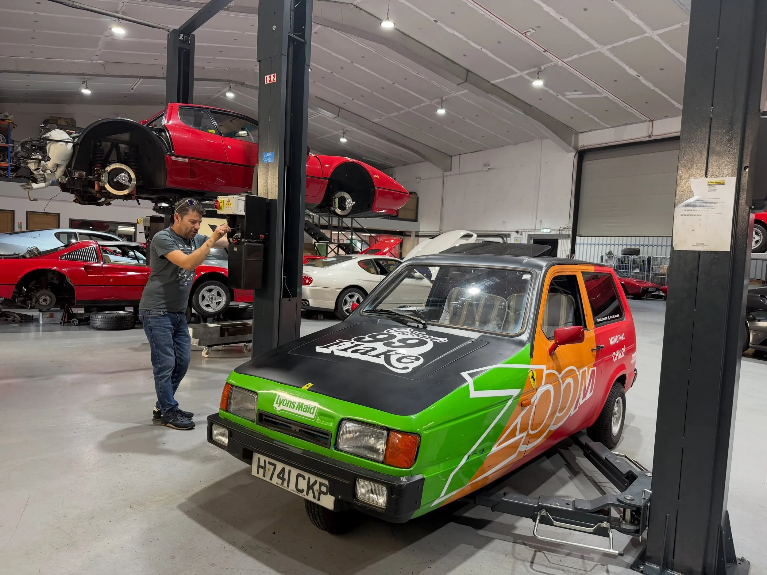 Today we had a different visitor to the workshop; Martin from Thames Car Radio and his good friend Alex, in their Robin Reliant, Zoom. They are taking part in the Ben Support for Life charity drive out to the Pyrenees. You can follow the progress of 