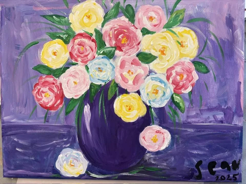 vase with flowrs.jpg
