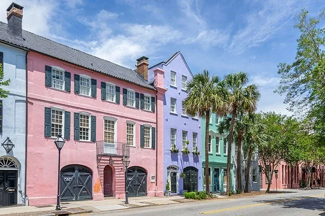 rainbow-row-charleston-east-bay-street (1).webp