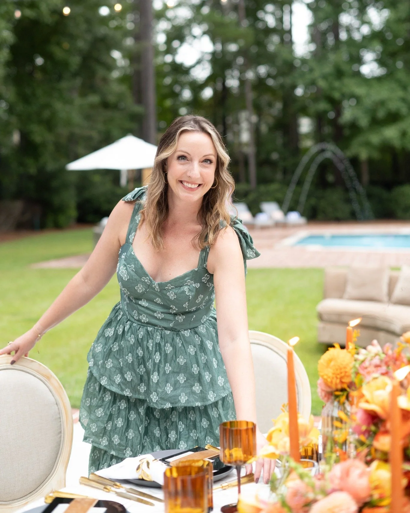 People often ask what I actually do in the weeks before a wedding.
Mostly, I listen. To what a couple says out loud, and to what they don't. My job is to take that feeling and turn it into a room, a timeline, a weekend that feels unmistakably theirs.