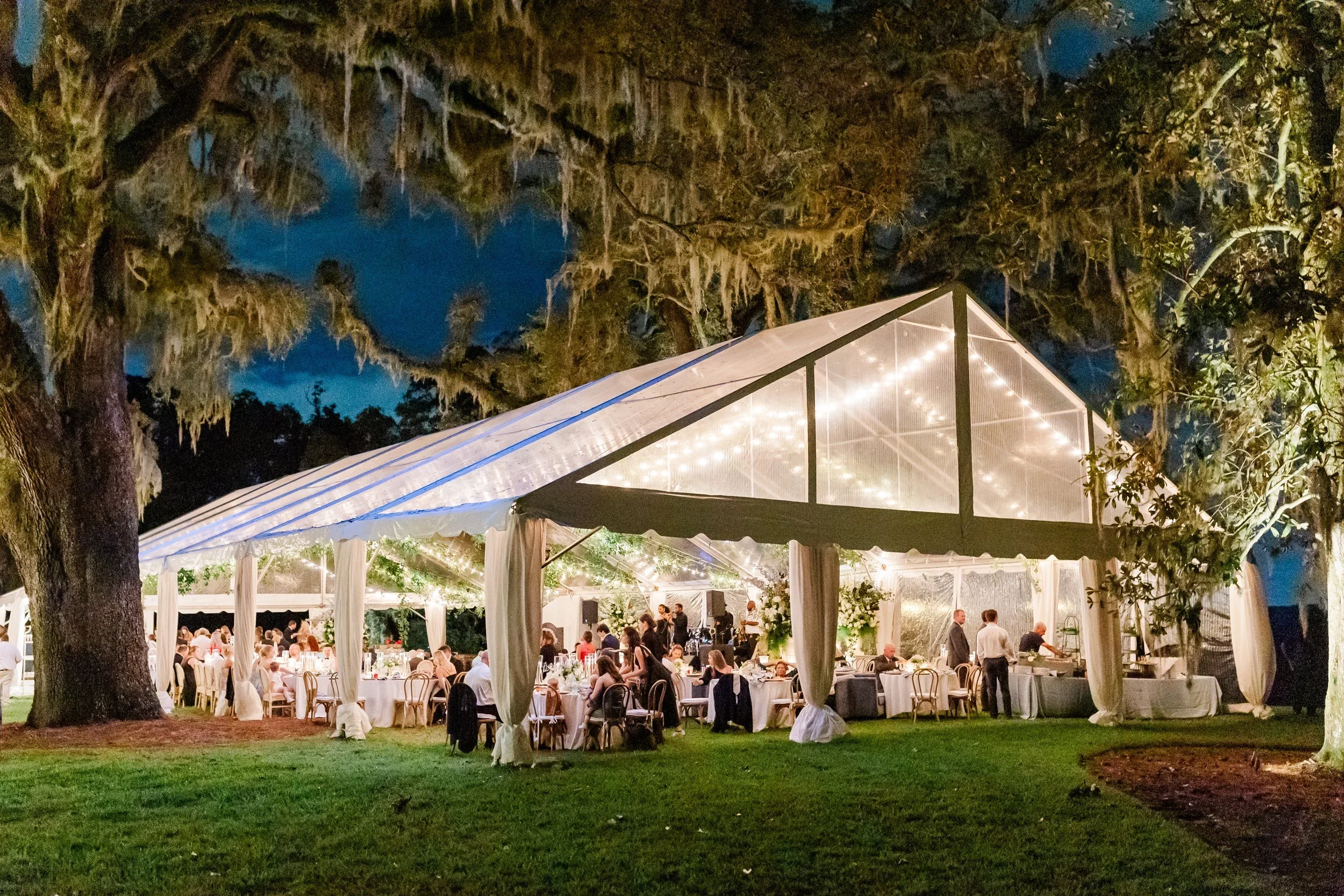 Heather_&_Colton_Wedding_Previews-111.webp