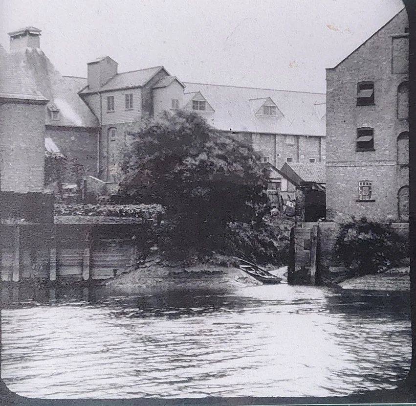 Gainsborough Mill on the River Trent. It is believed that George Eliot based the mill in her book 'Mill on the Floss' on Gainsborough Mill.