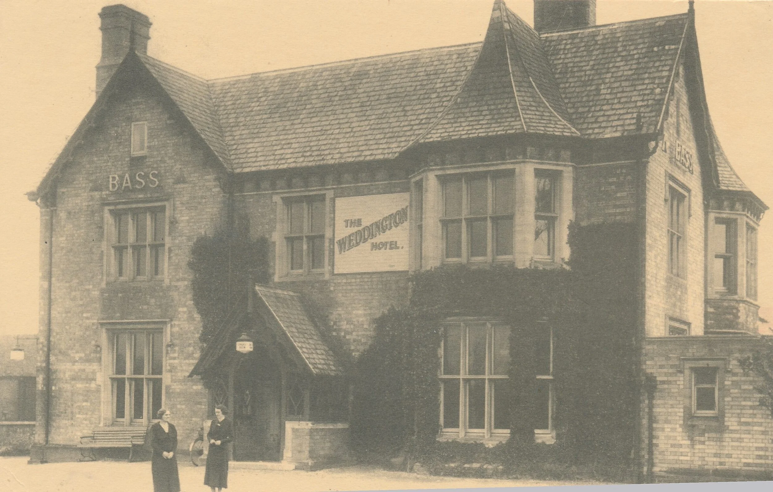 The Fox and Crane in Weddington Road as it looked in 1938.  The card was printed certainly later than 1959 as that was when the first postcodes were introduced.