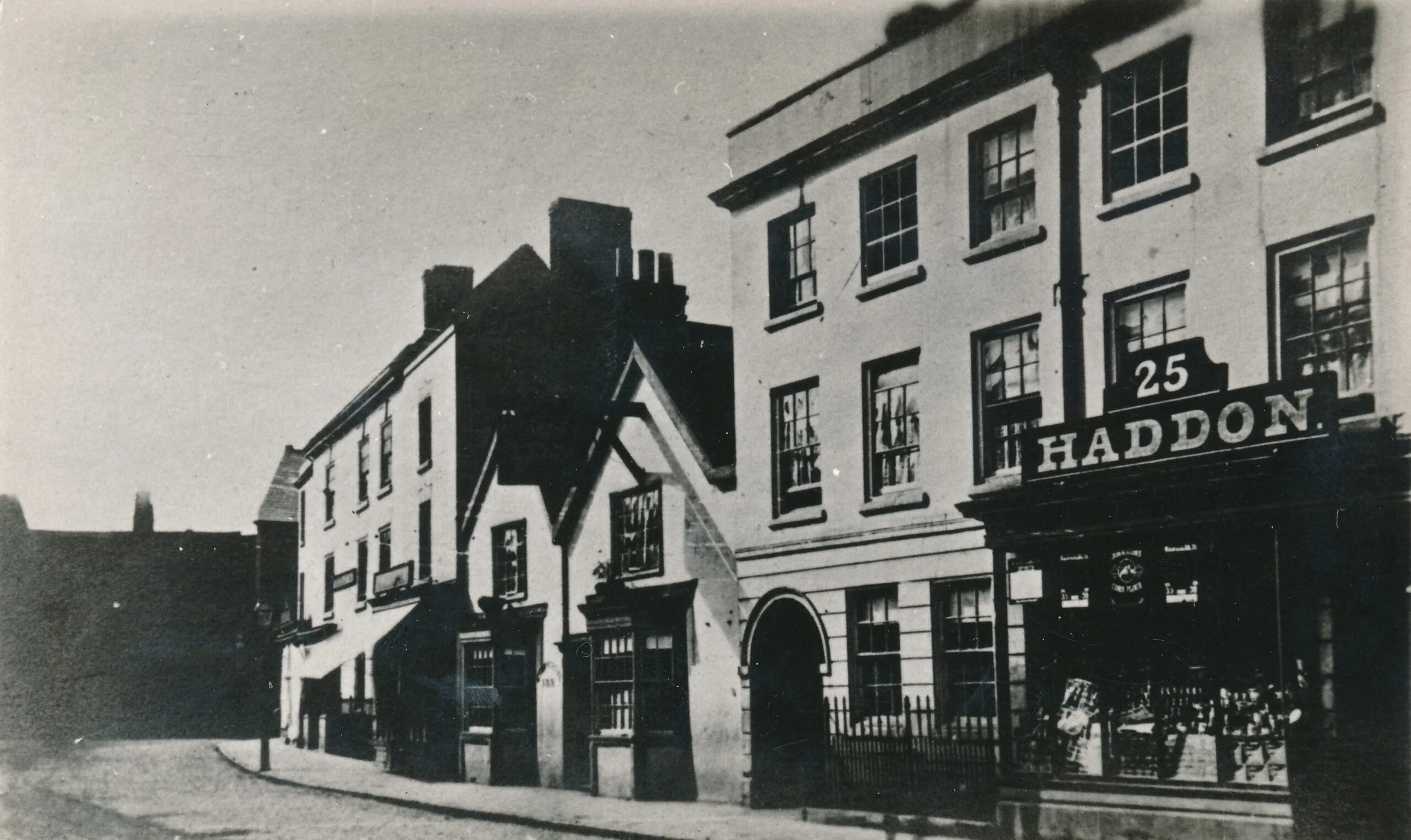 Nuneaton Market Place in 1910 looking down Market Place to where Clinton Cards is now.