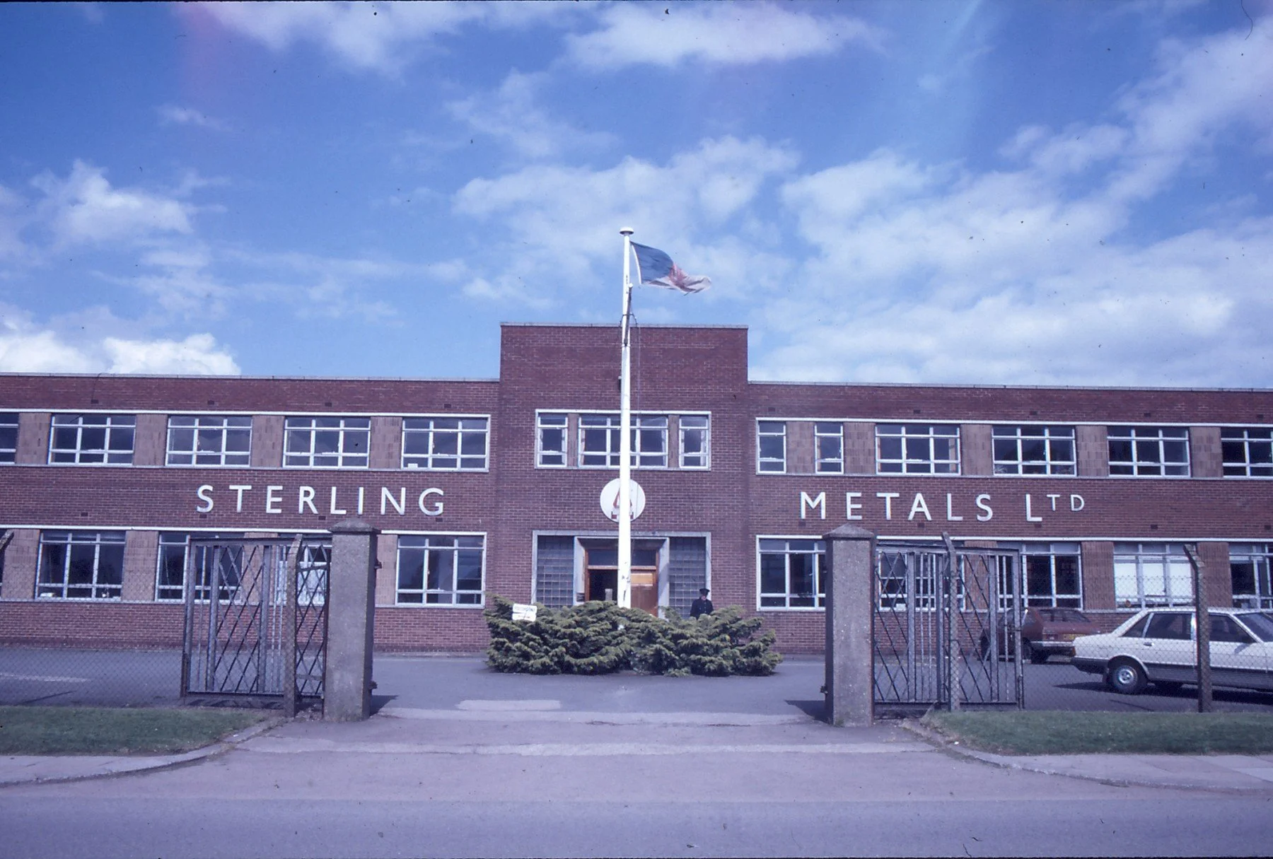 Stirling Metals, part of the Birmid Industries Group. It was the biggest employer in Nuneaton. It closed in 1987, unable to compete with the allegedly subsidised competition from Spain and Brazil.