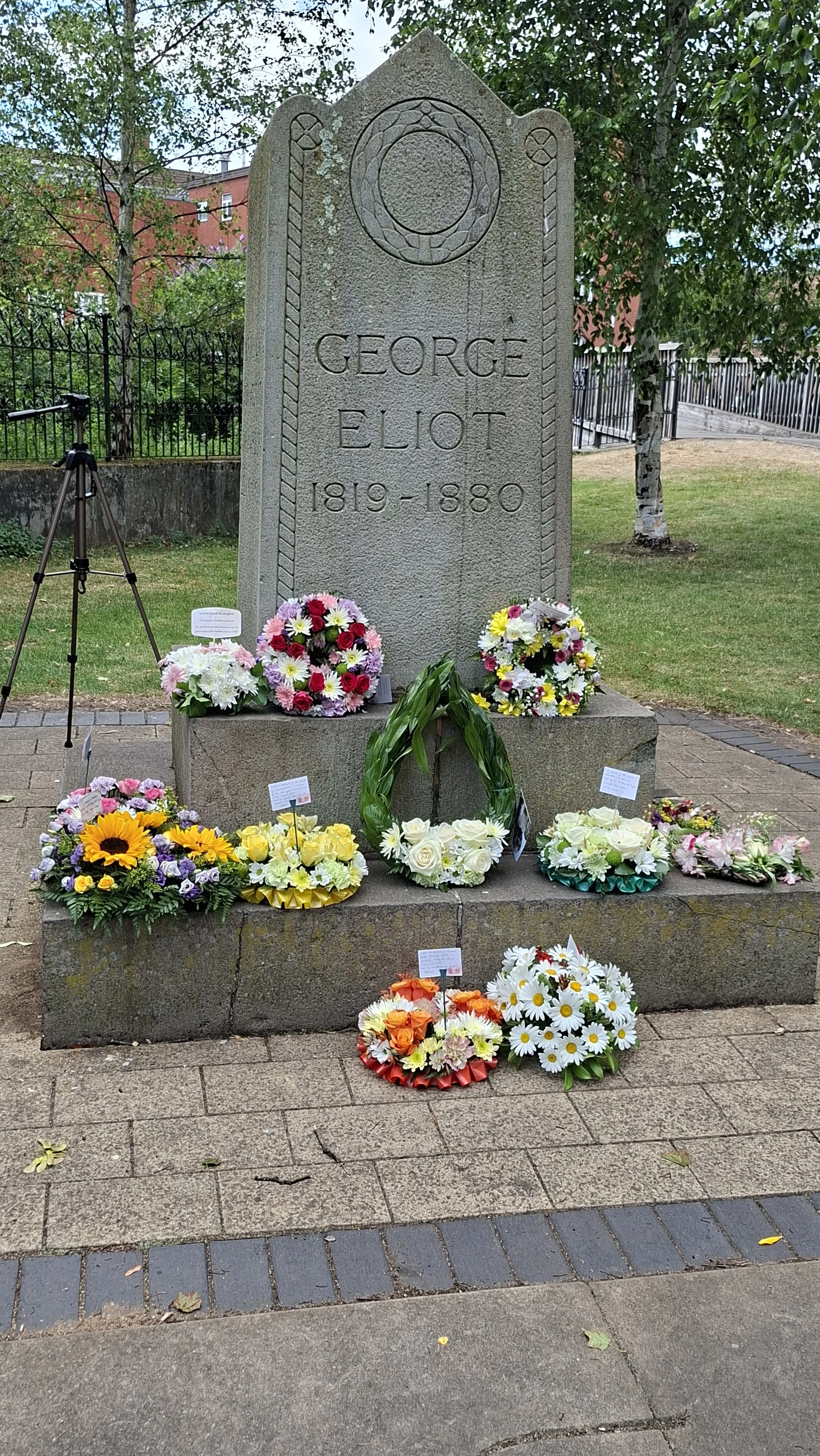 George Eliot Memorial.jpg