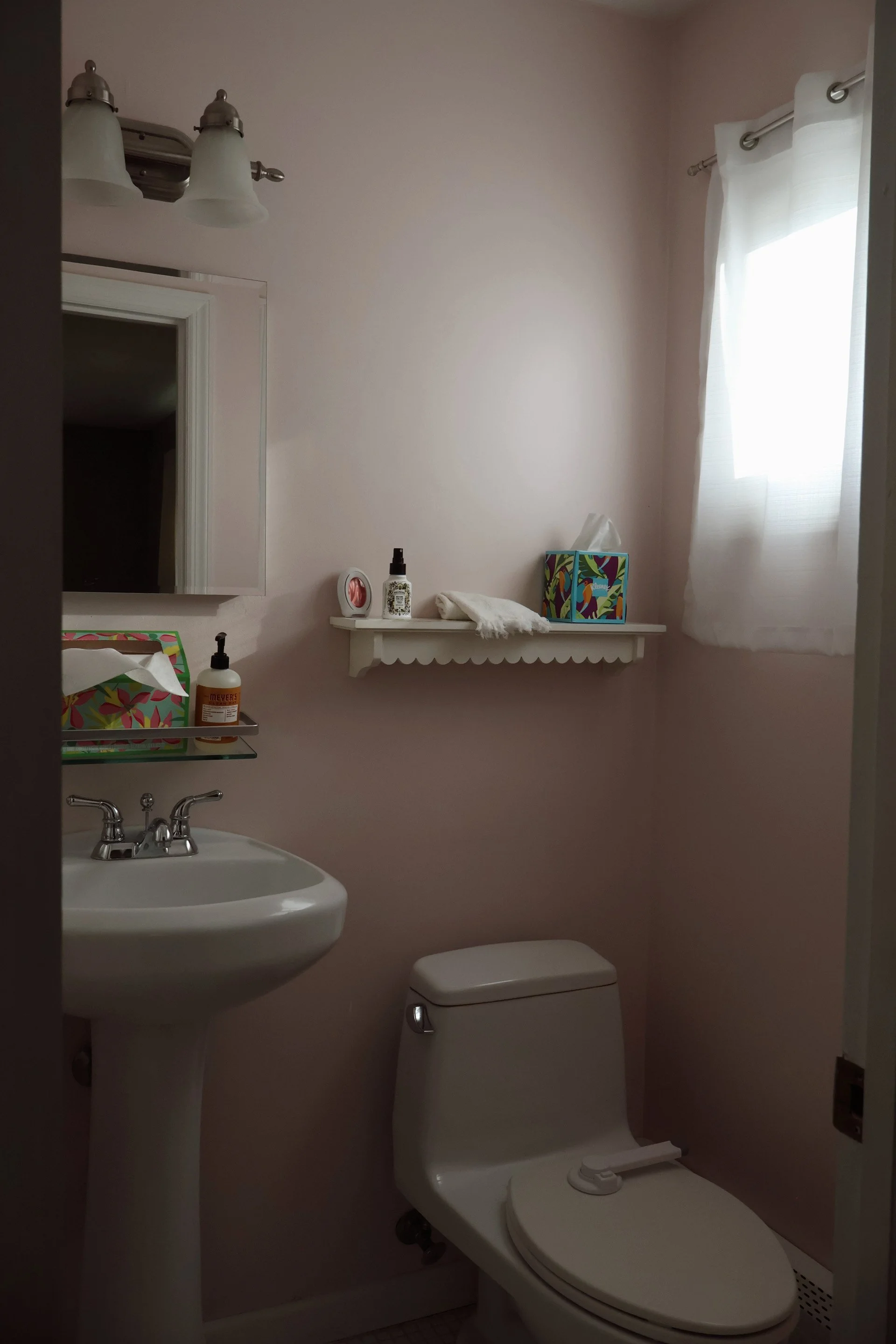 Primary Powder Bathroom