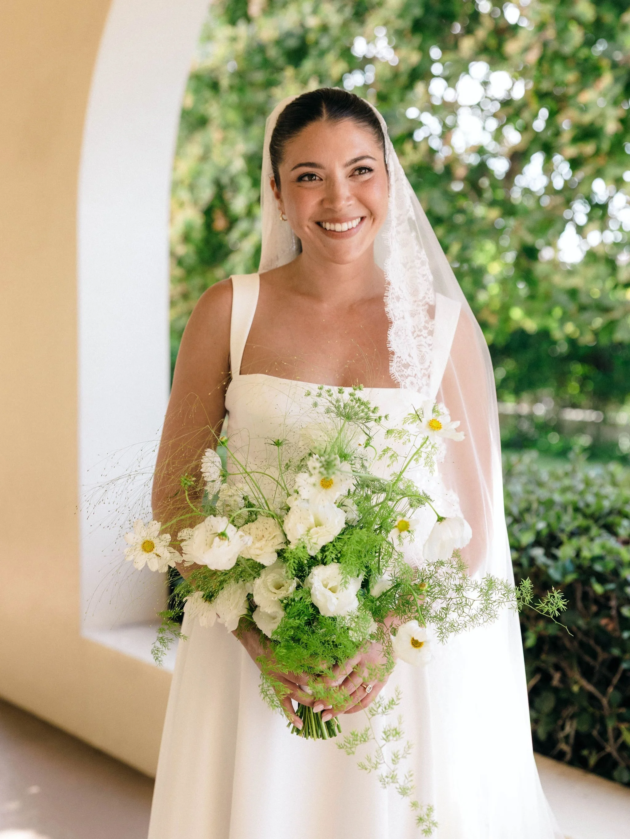 For Paulina + Joey, the design was simple: minimalistic and airy with intention.

Their mood board (sent via Figma to which I replied OK GRAPHIC DESIGNER, but no really..bride is a graphic designer 😂) was filled with simple, garden-inspired blooms a