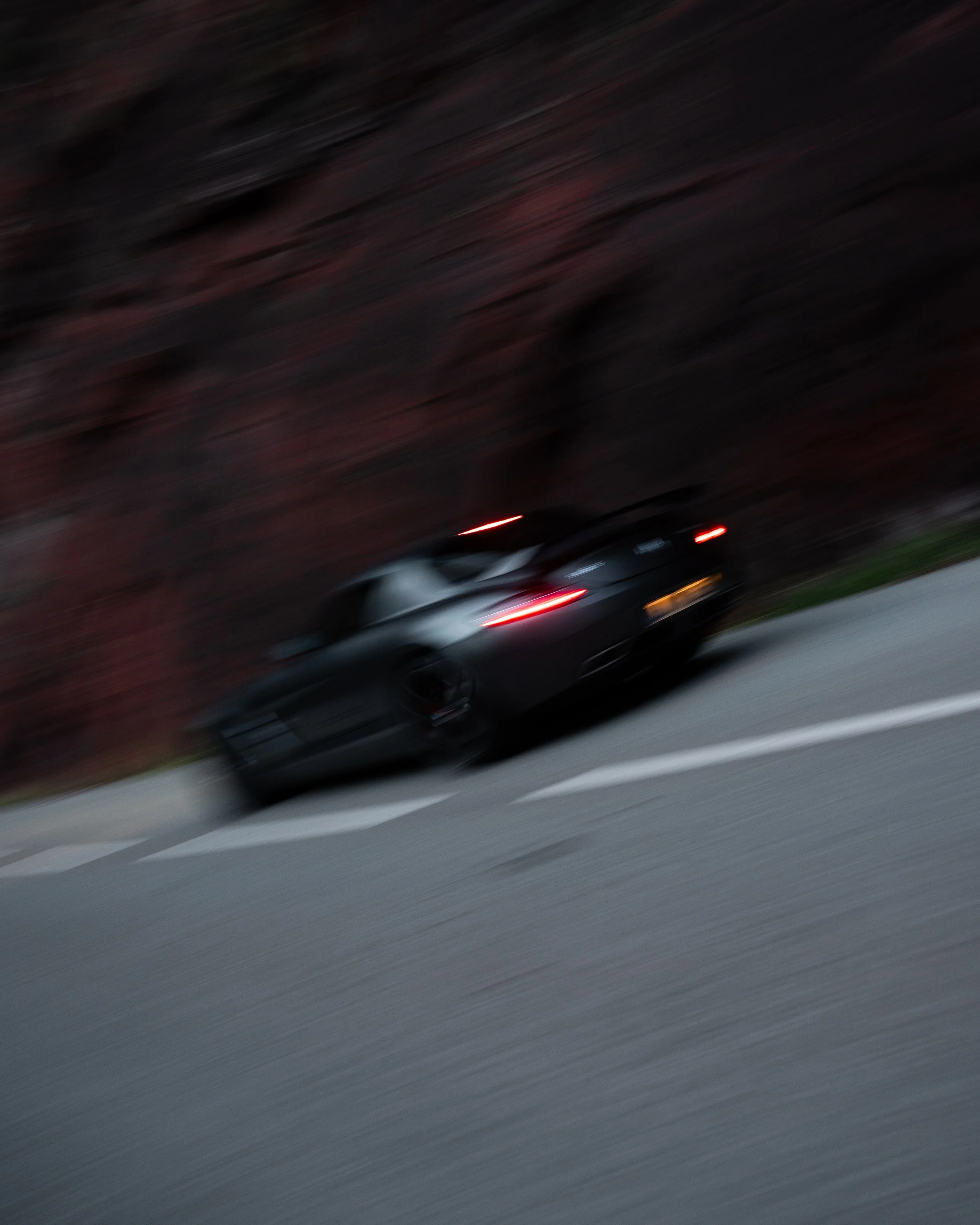 20251118_Banauten_Mercedes-AMG_RawDrives_NikoFrielitz-43.jpg