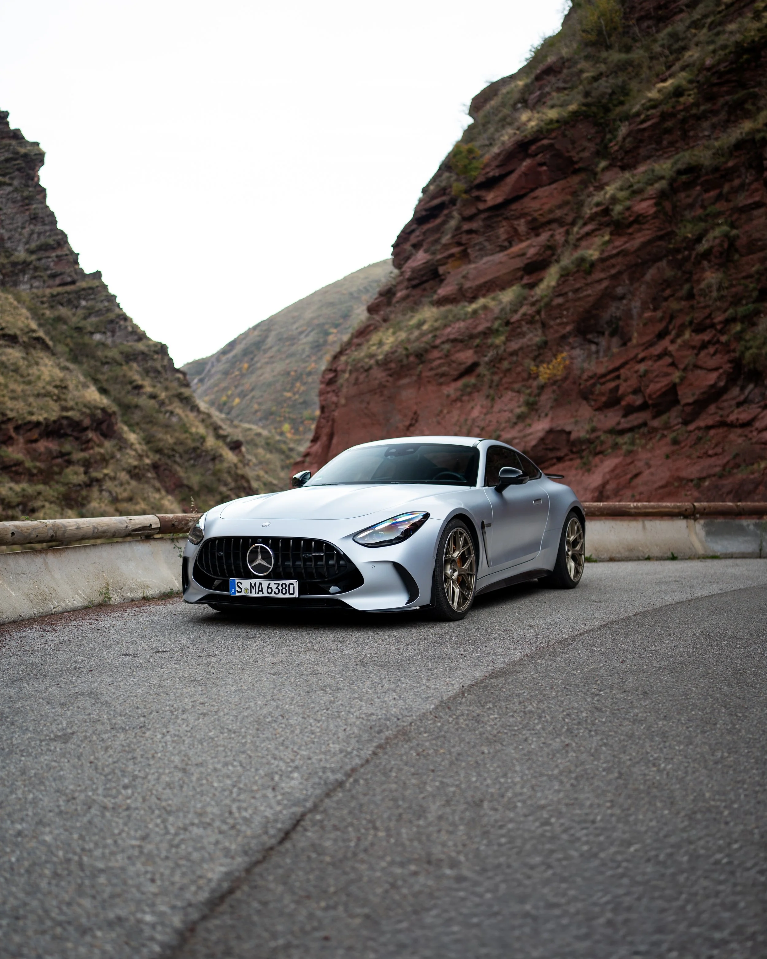 20251118_Banauten_Mercedes-AMG_RawDrives_NikoFrielitz-29.jpg