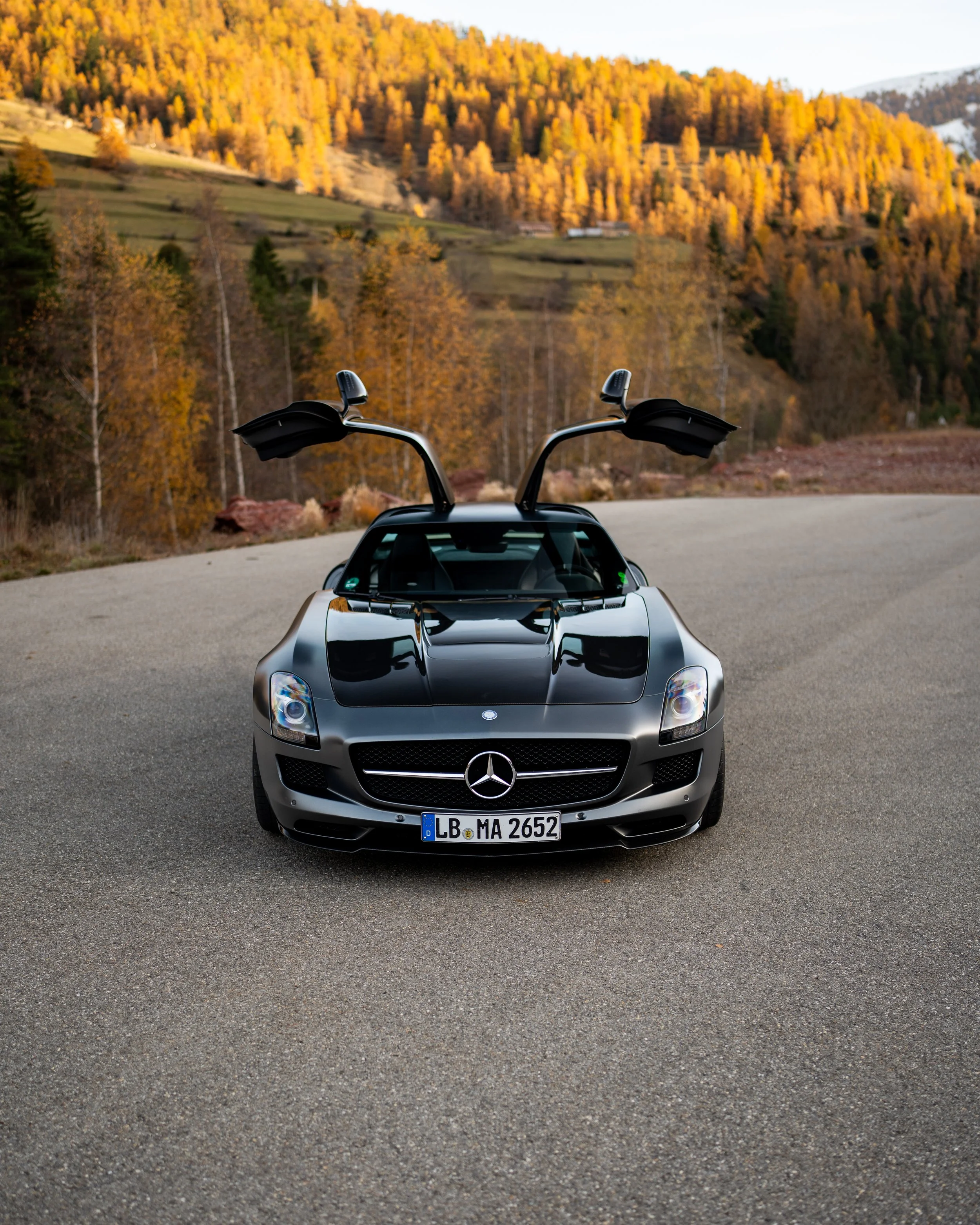 20251118_Banauten_Mercedes-AMG_RawDrives_NikoFrielitz-38.jpg