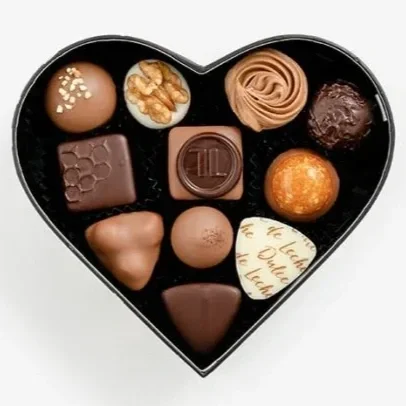 10099162_praline_selection_11er_herzbox_3_2.webp (Copy)