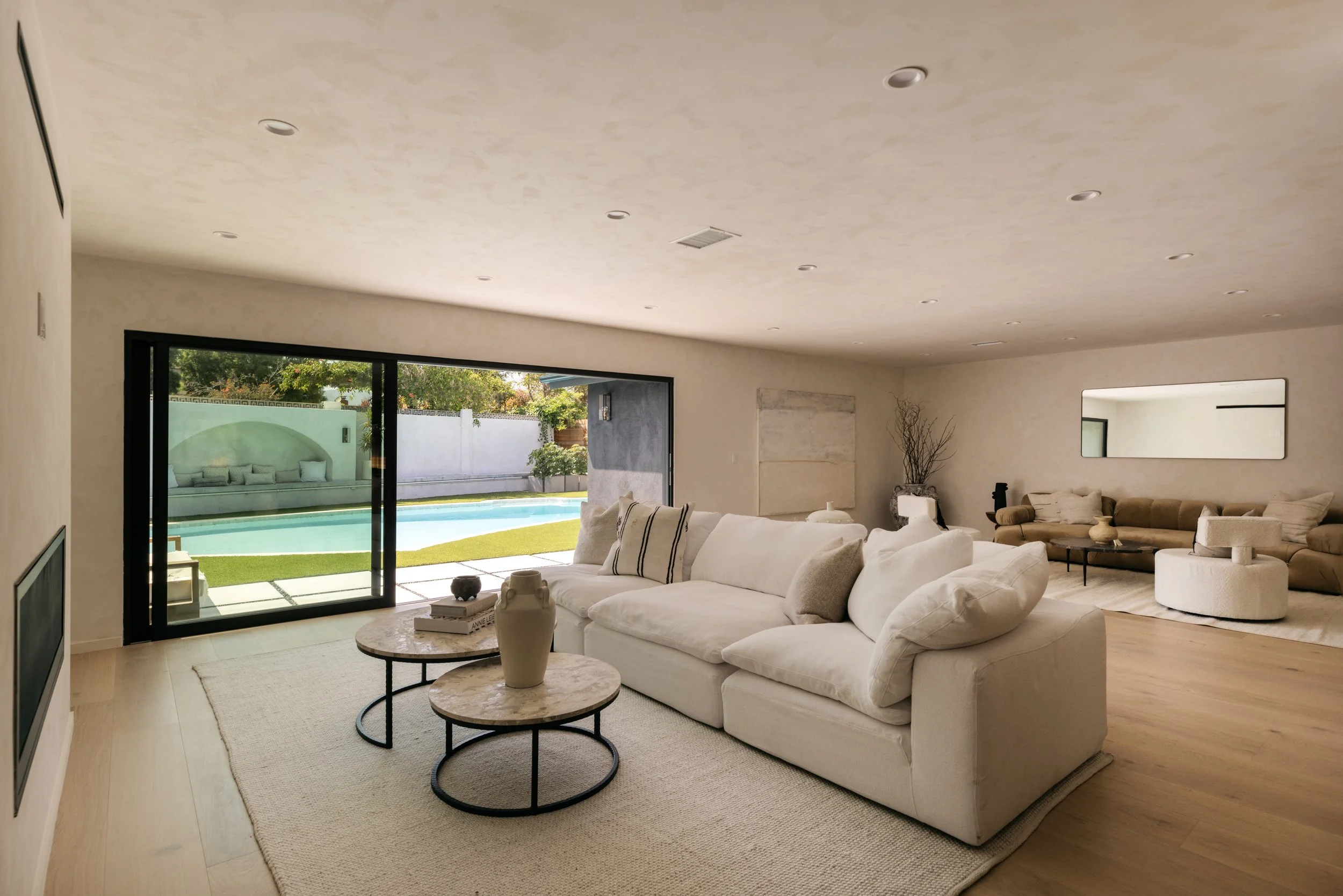 1953 Westridge Terrace - virtuallyherestudios.com-66.jpeg