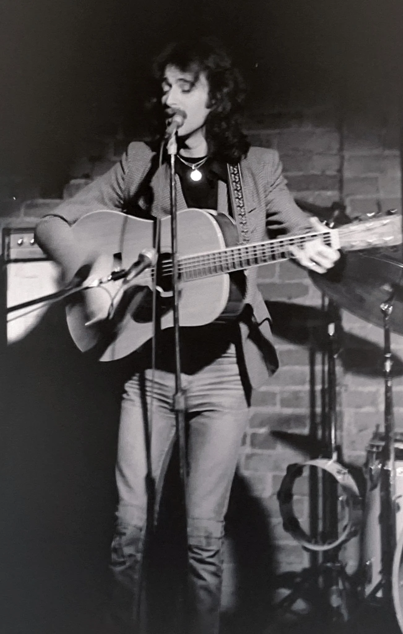 In 1974 Ken performed in New York City at the renowned Bitter End club. 