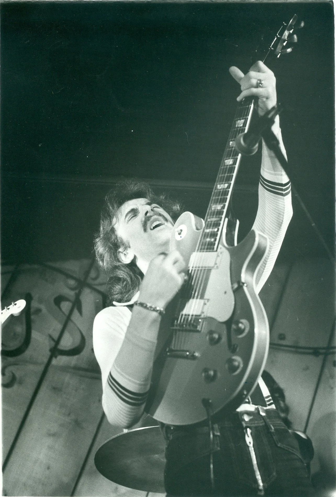 Ken performing "Patricia's Suite" at Riverside Lodge. circa 1977. Photo: Joanne Oldershaw.