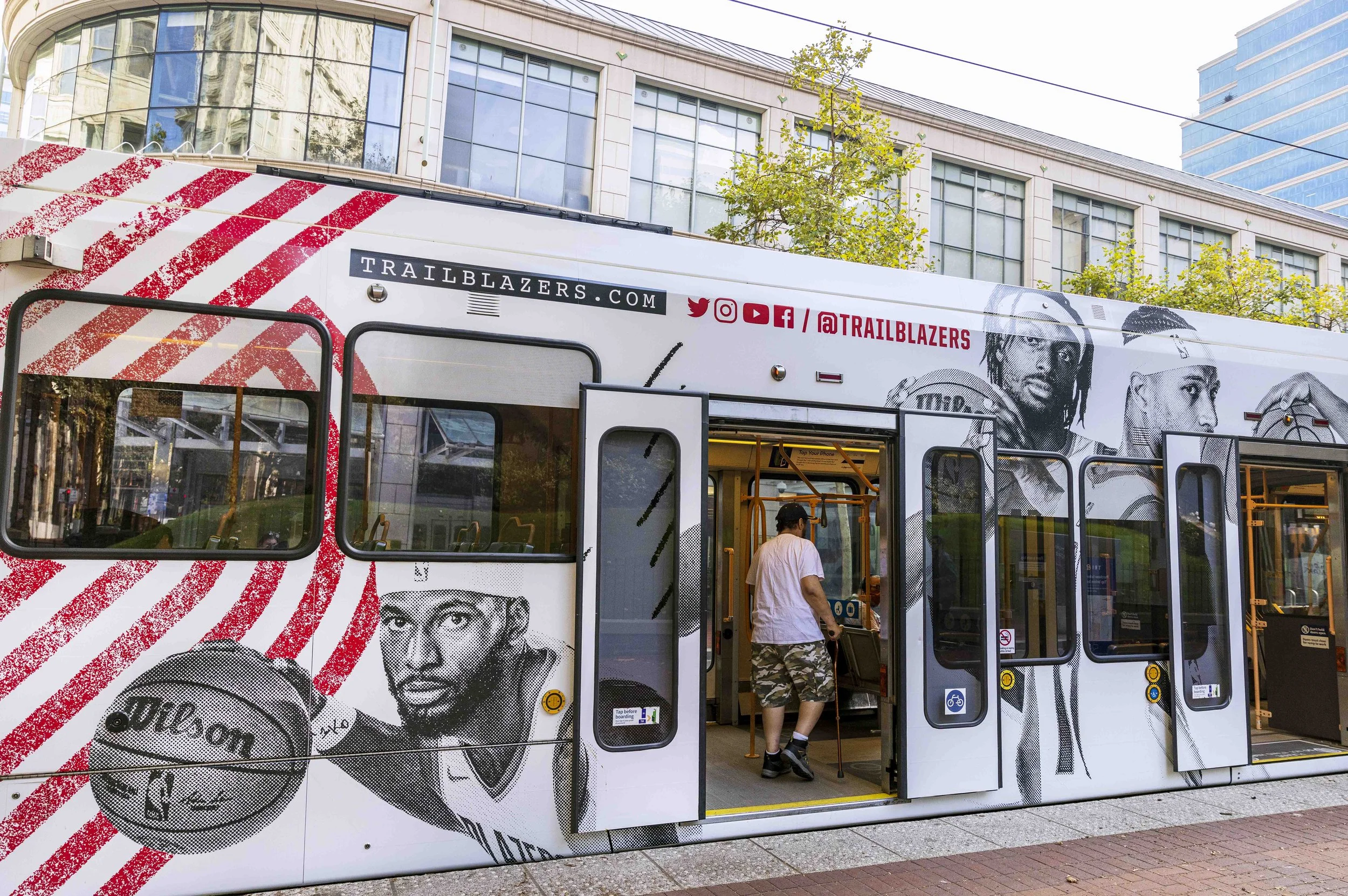 Portland_Rail_Full Side_22221092_1456913.jpg