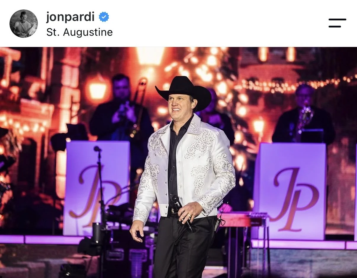 Scott performing with Jon Pardi