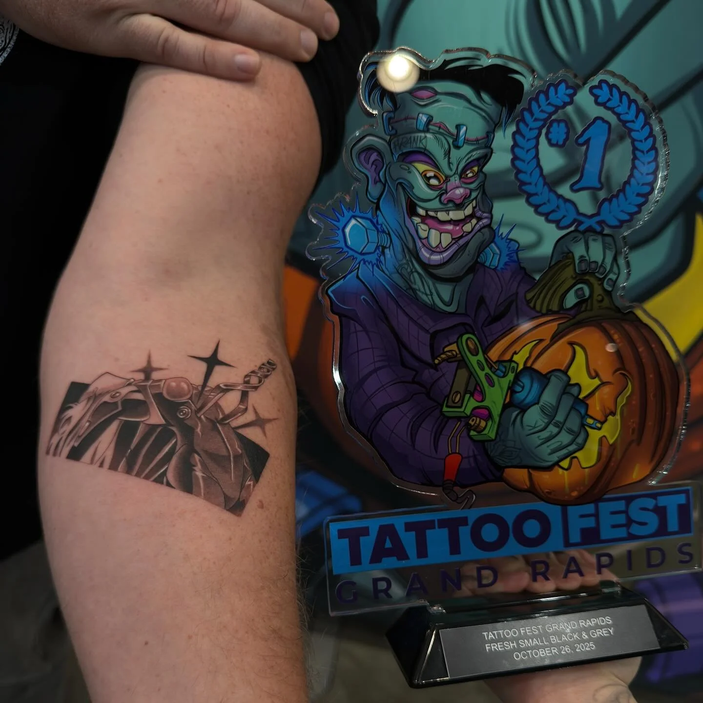 Some people asked me how I did it. With chicken fingers, ranch, and a little anxiety anything is possible ʚ꒰˶&bull;༝&bull;˶꒱ɞ‧₊˚

Thank you @grandrapidstattoofestival for hosting such great conventions. 

Biggest shout out to my dawg @gasp4k for alwa
