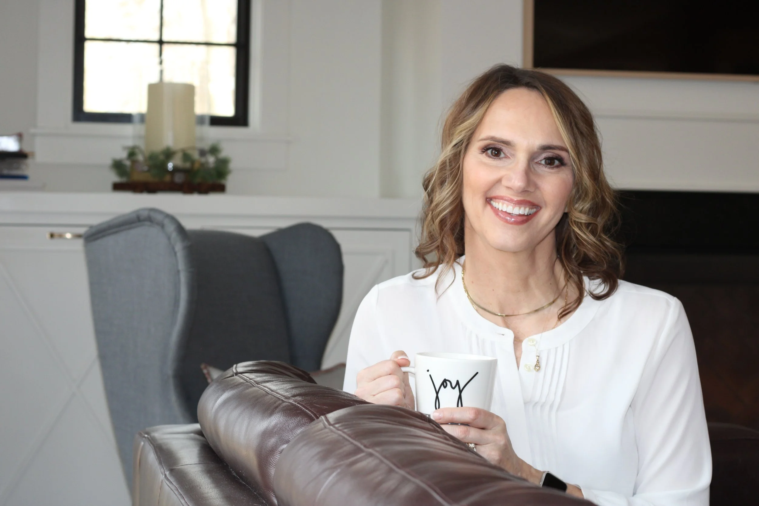 How to Declutter Your Home in 15 Minutes a Day (Even If You Feel Overwhelmed)
