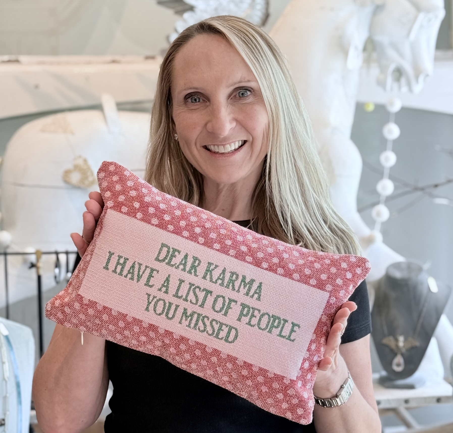 Laughing Through the Midlife Sh*tshow: Divorce &amp; Reinvention with Donna Johnsen
