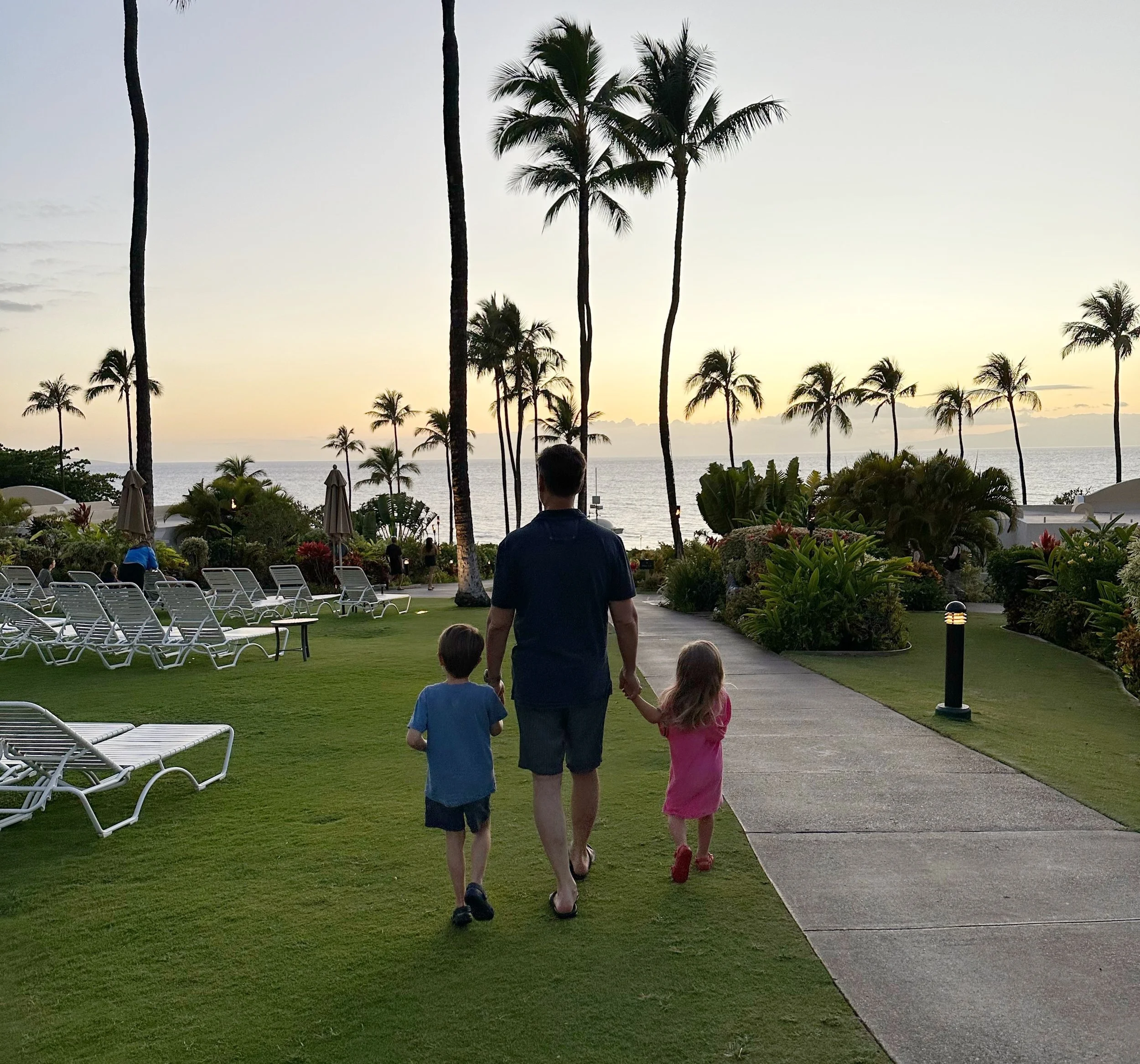 How I Keep My Little Kids Busy, and Screen-free, on Long Flights