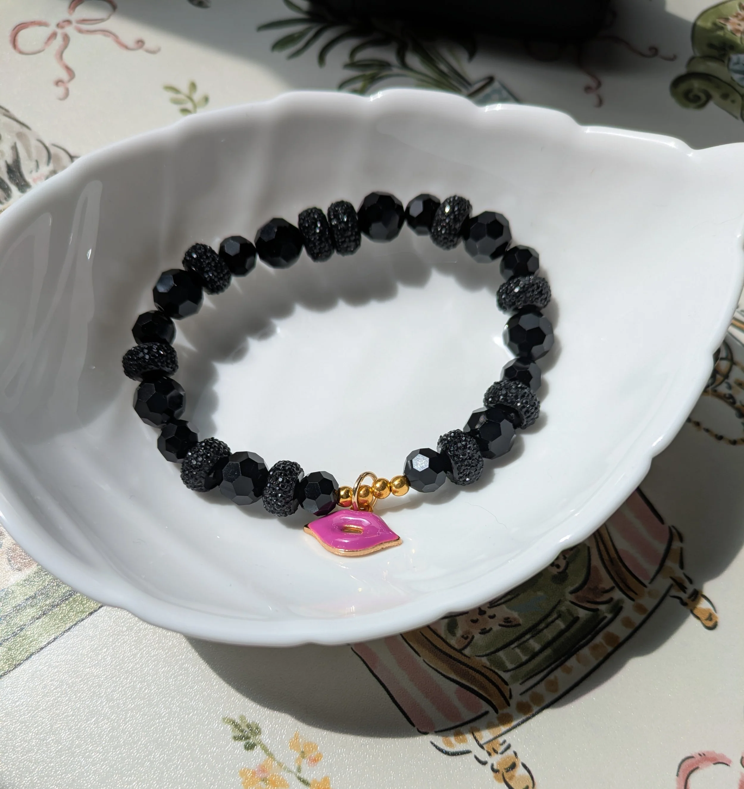 The Kiss Bracelet