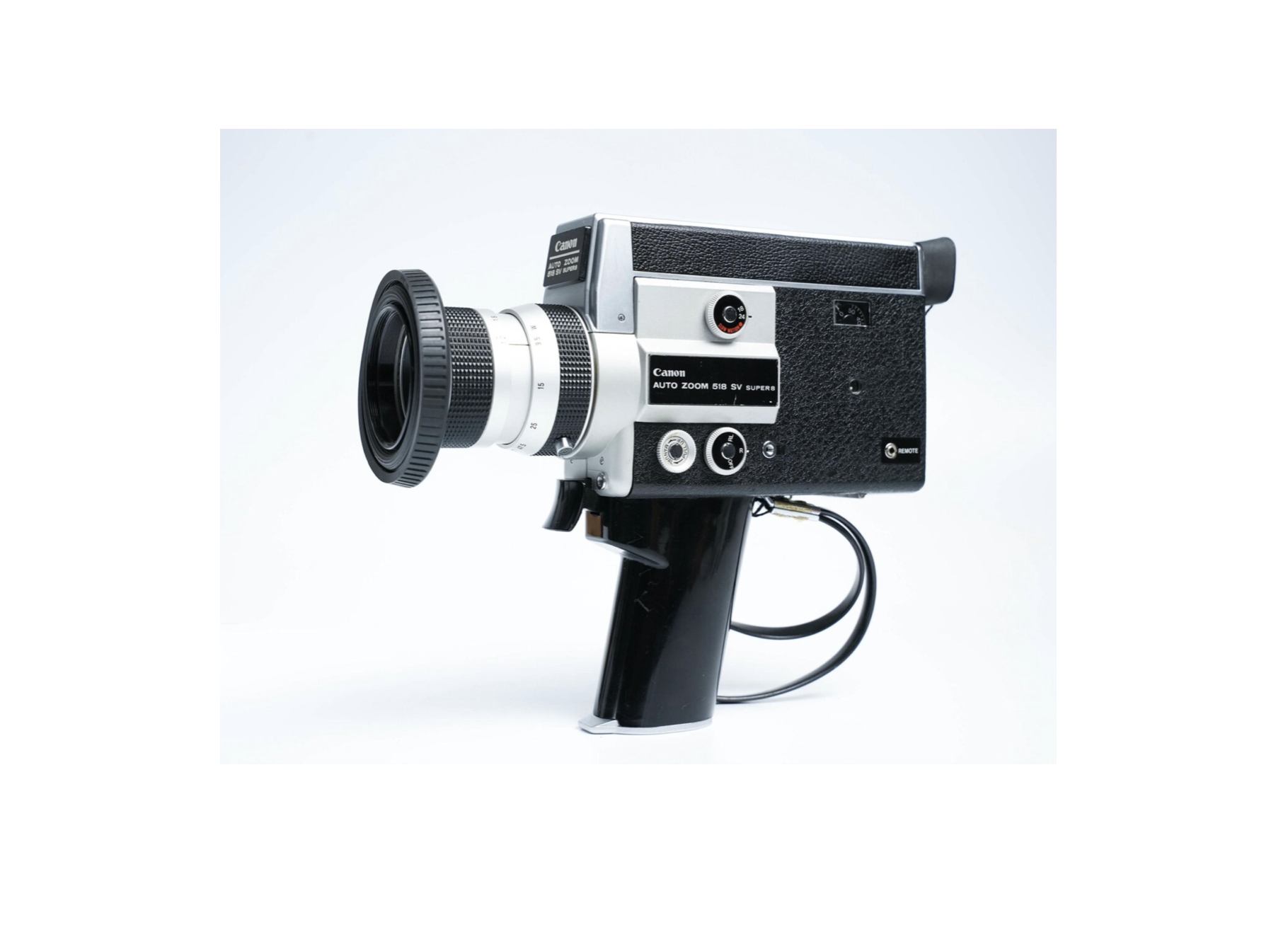 Canon Auto Zoom 518 SV Super 8 Camera (1972).png