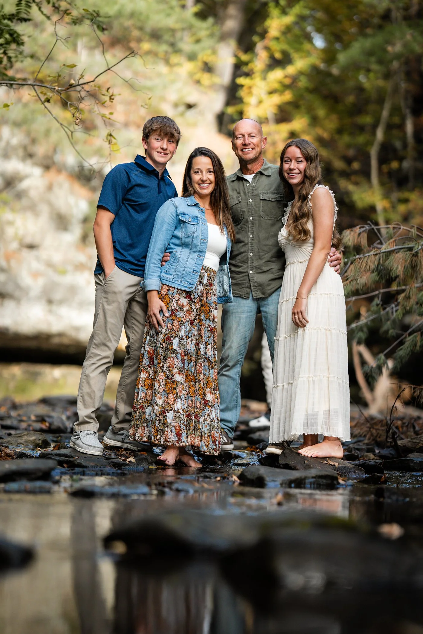 Family photoshoot at Pewitts Nest in Baraboo, WI. Photos done by Jevon Photo.