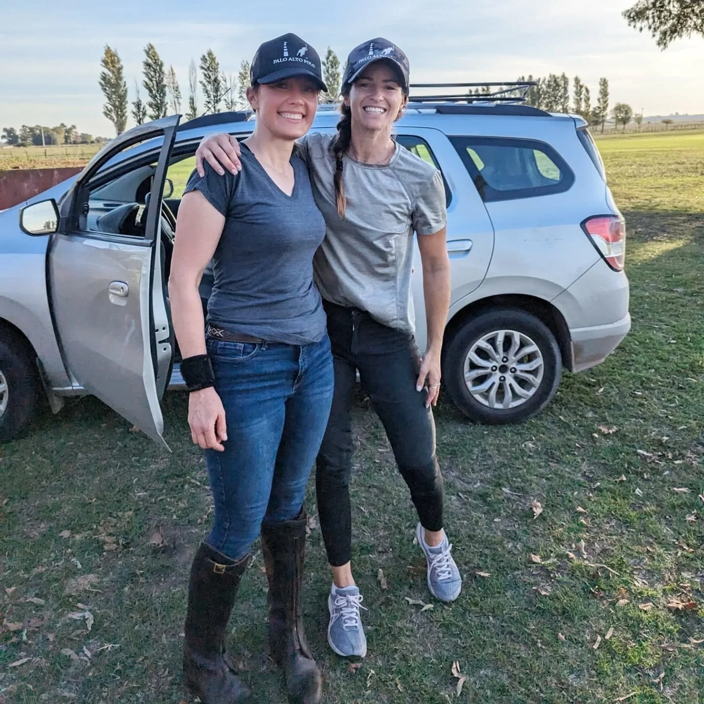 Throwback to playing with Hazel Jackson in Argentina! We were @paloaltopoloclub trying ponies and joked that those chukkers were a "speed test" because man it was fast! And amazing! Those "speed test" ponies ended up being Spooky 