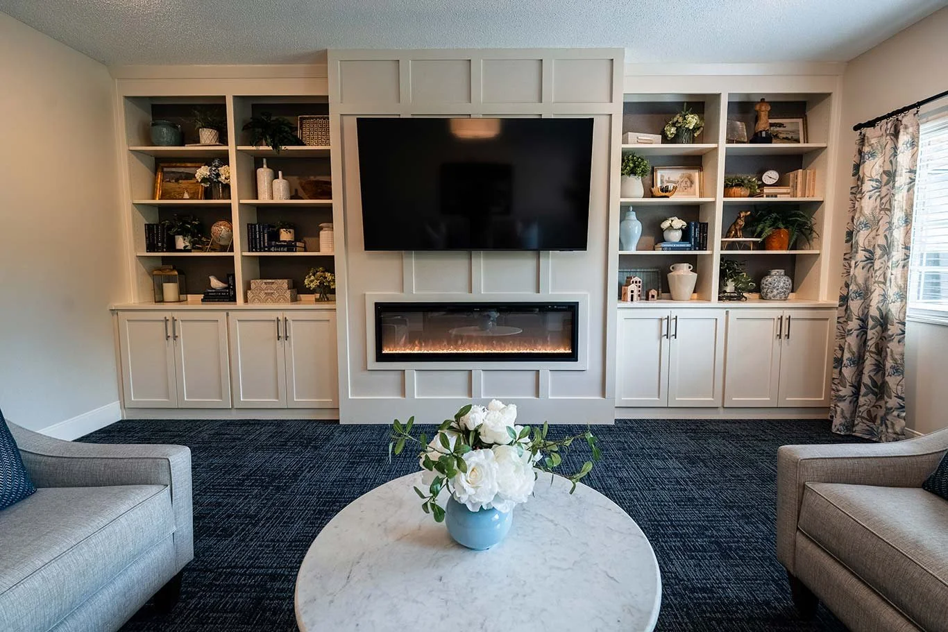 Premier-Design-Construction_HHR_Ice-Cream-Day-Room_Coffee-Fire-Place.jpg