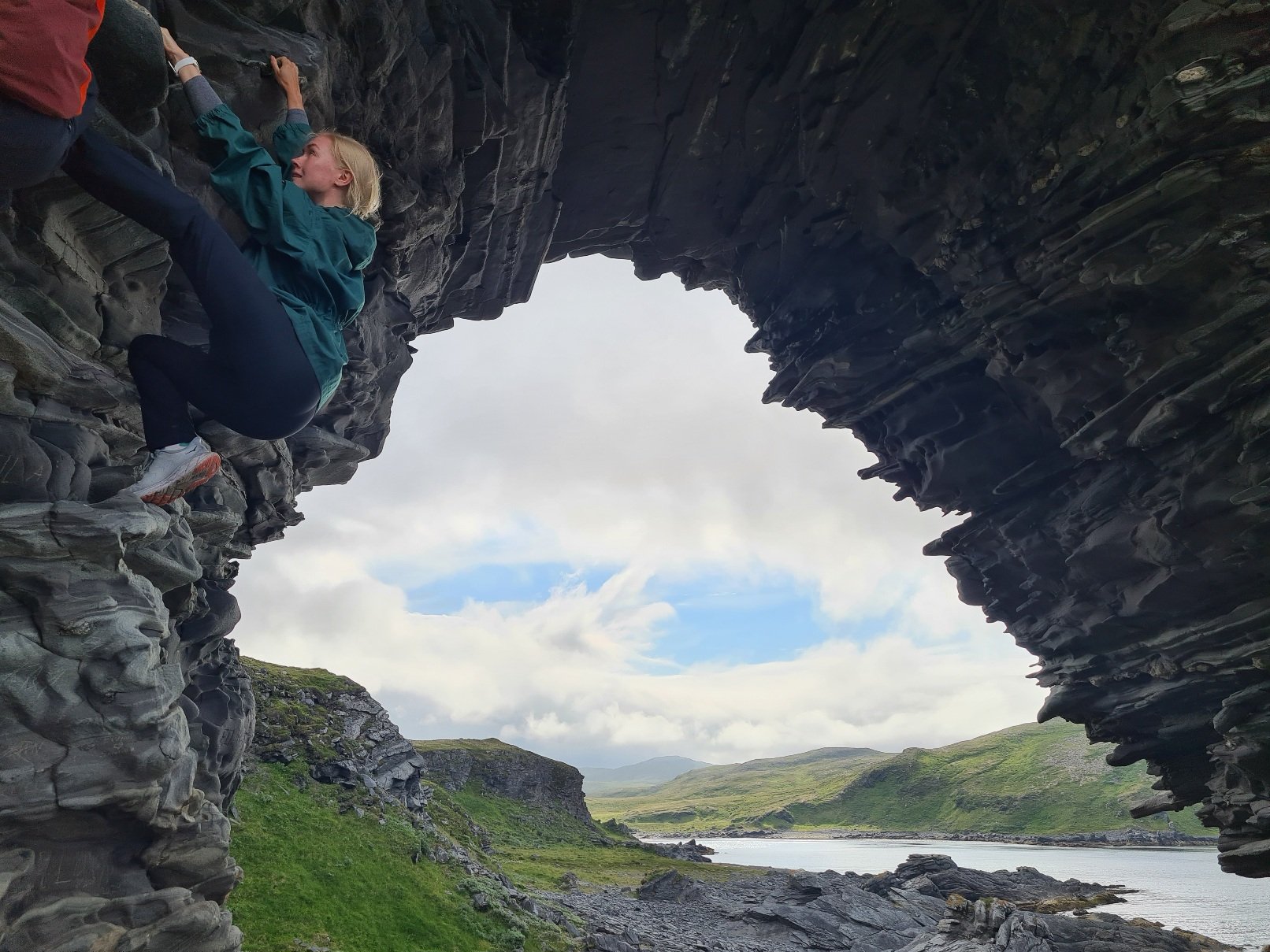 Pitkä psykoterapia (1 - 3 vuotta)