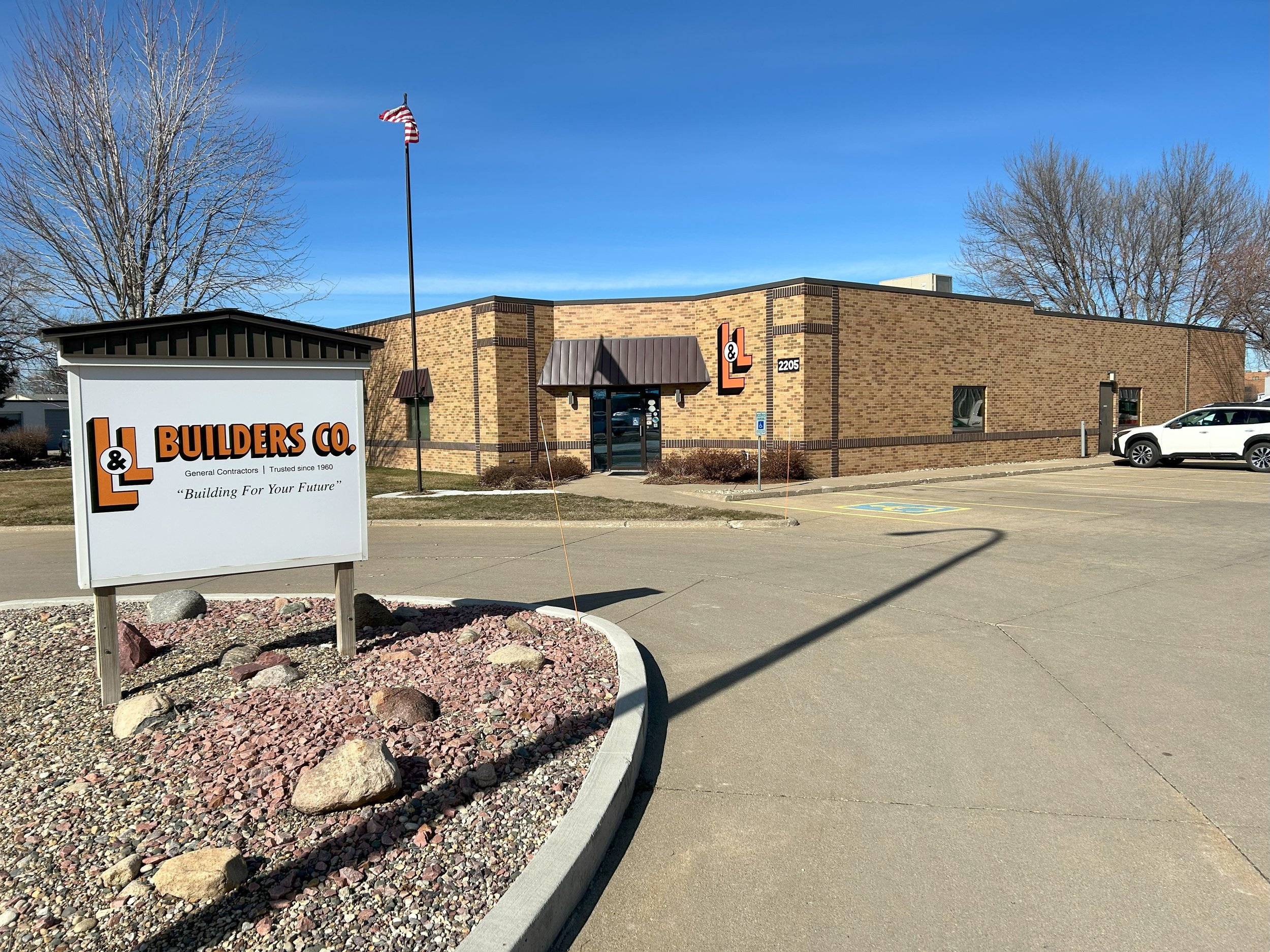L & L Building Co. office