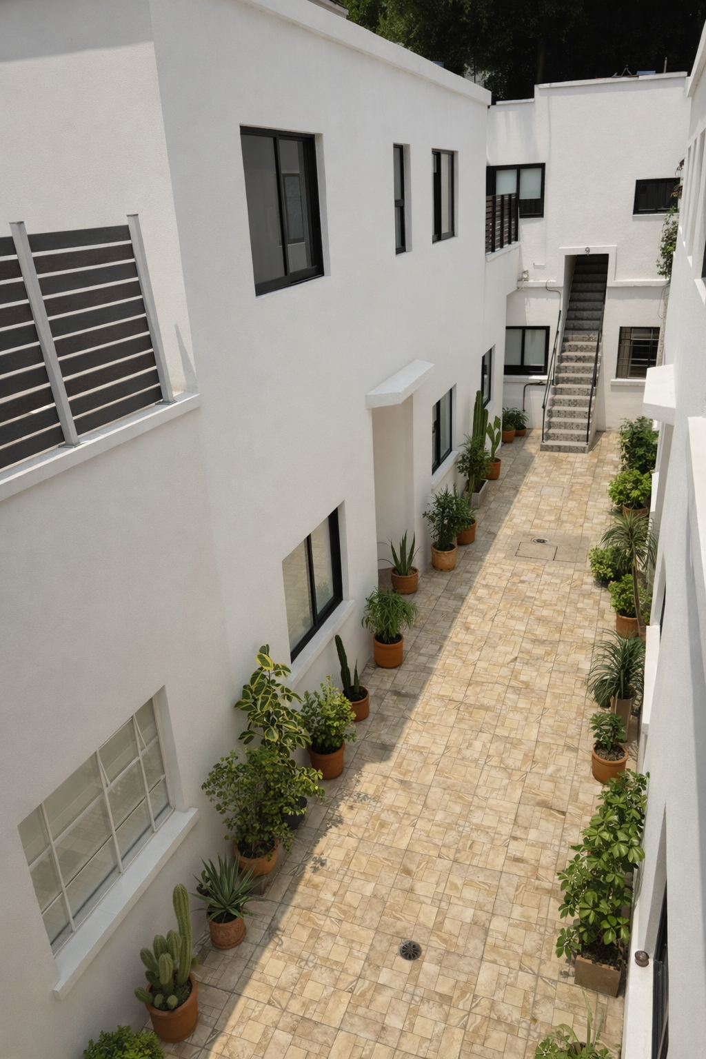 Fachada exterior de un edificio de apartamentos amueblados en La Condesa, Ciudad de México